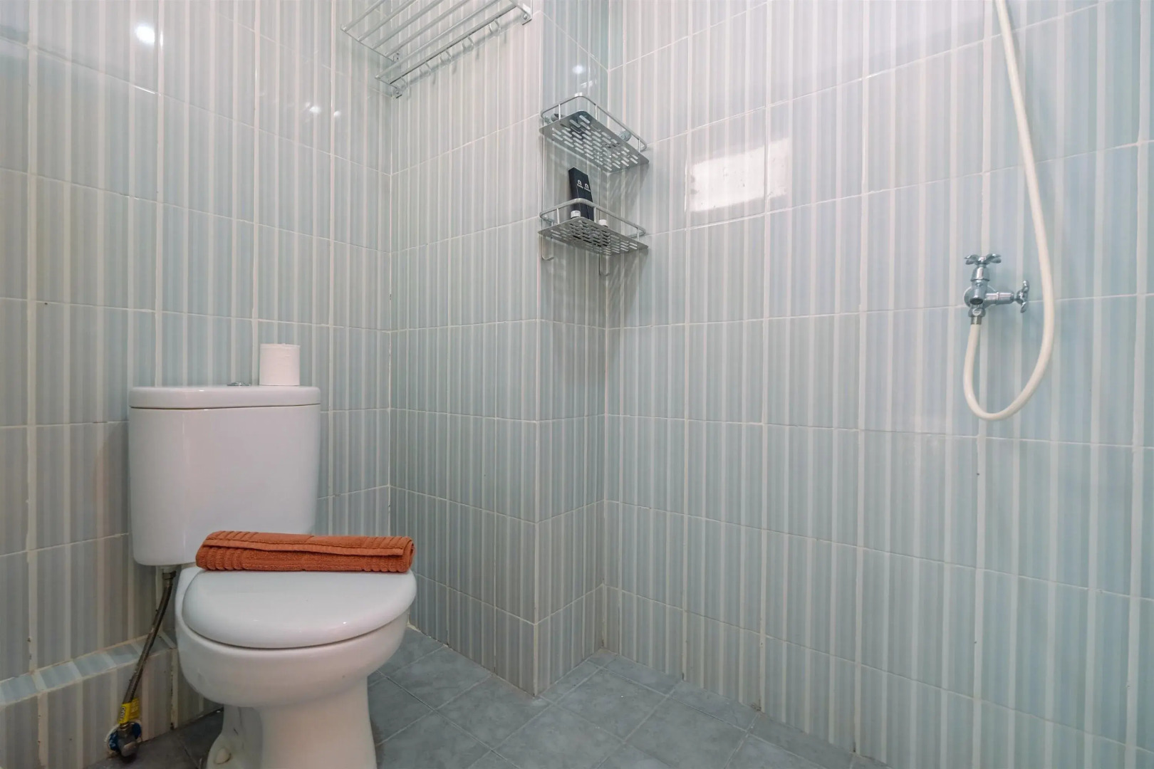 Homey And Simply Studio At Cinere Resort Apartment