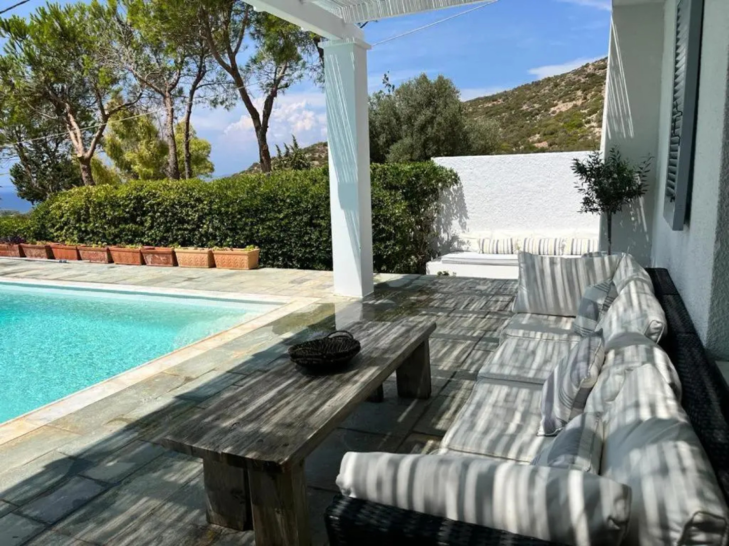 5 Bedroom Villa with Private Pool, Saronida, Athens Riviera