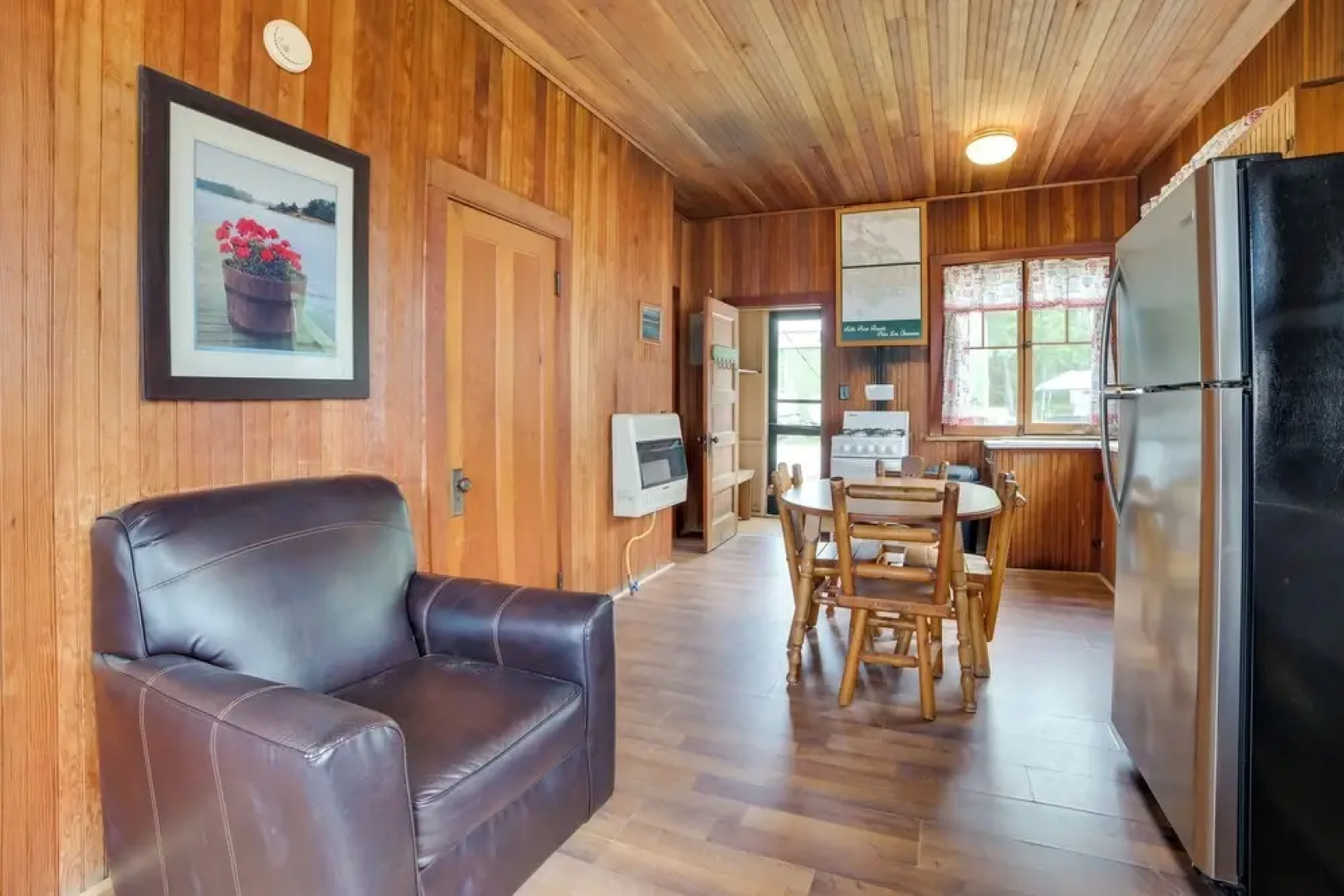 Les Cheneazu Island Hideaway w/ Community Perks!