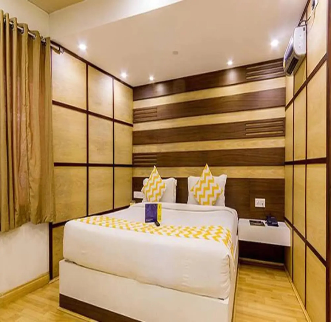 FabHotel Sholas Residency