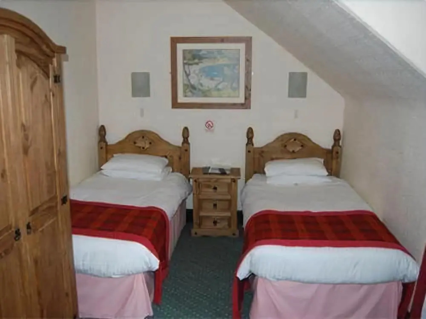 Mackenzies Highland Inn