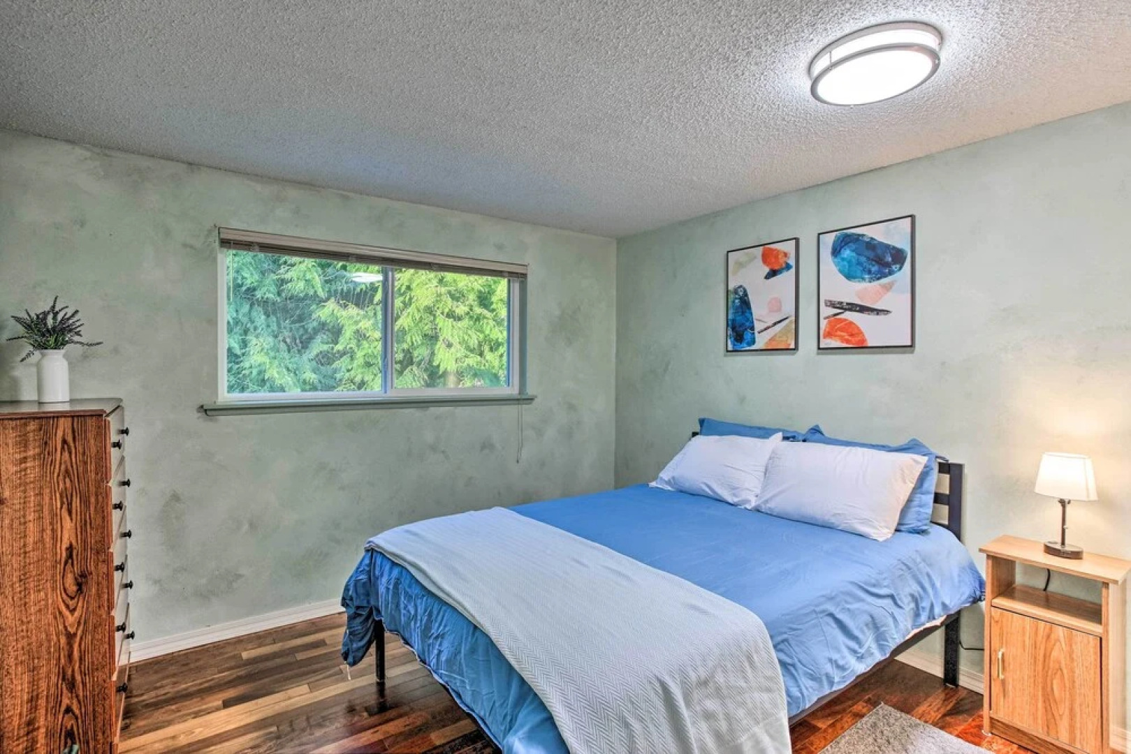 Cozy Washington Escape Near Hiking & Golfing!