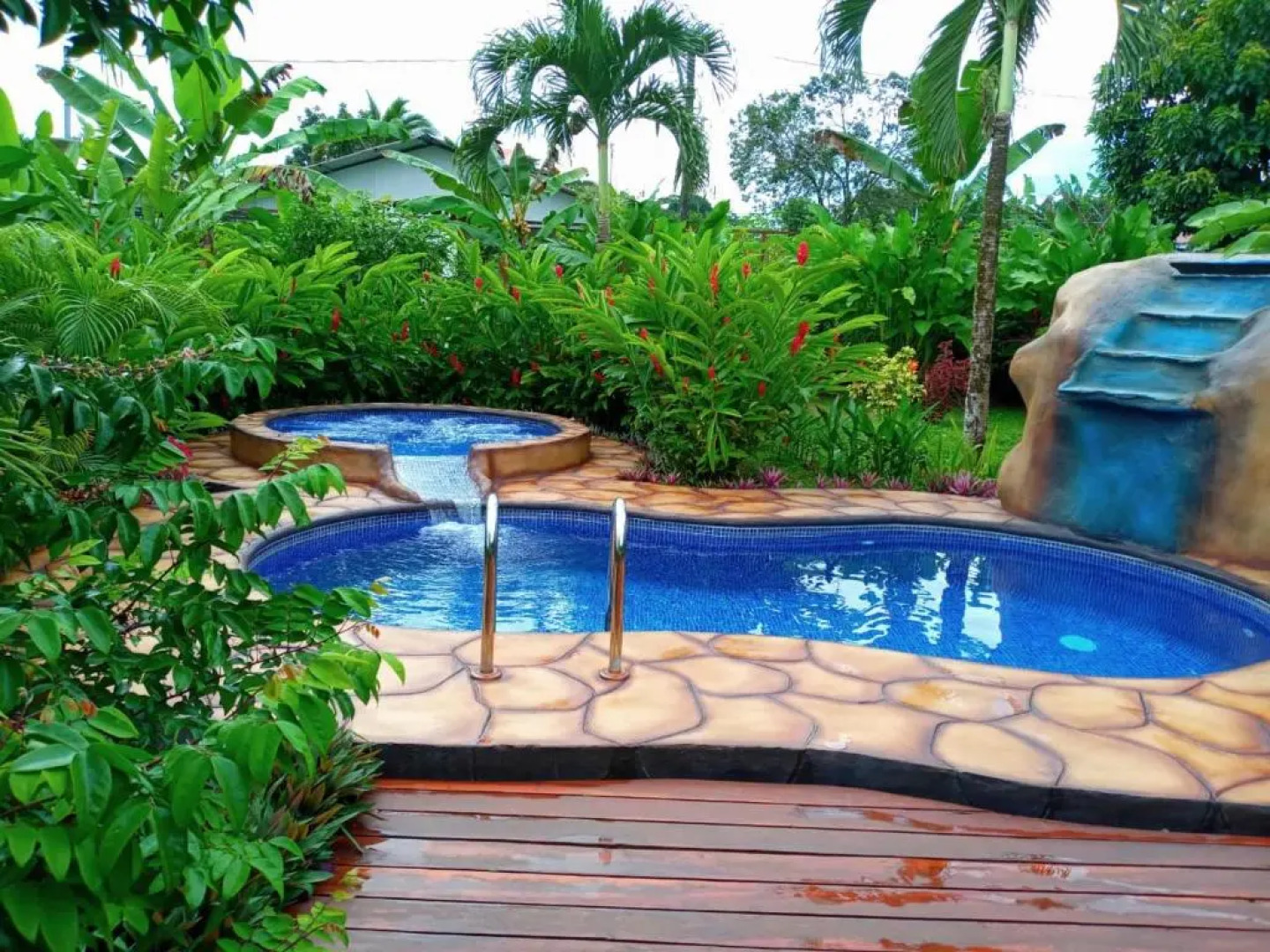 San Gabriel Apartments