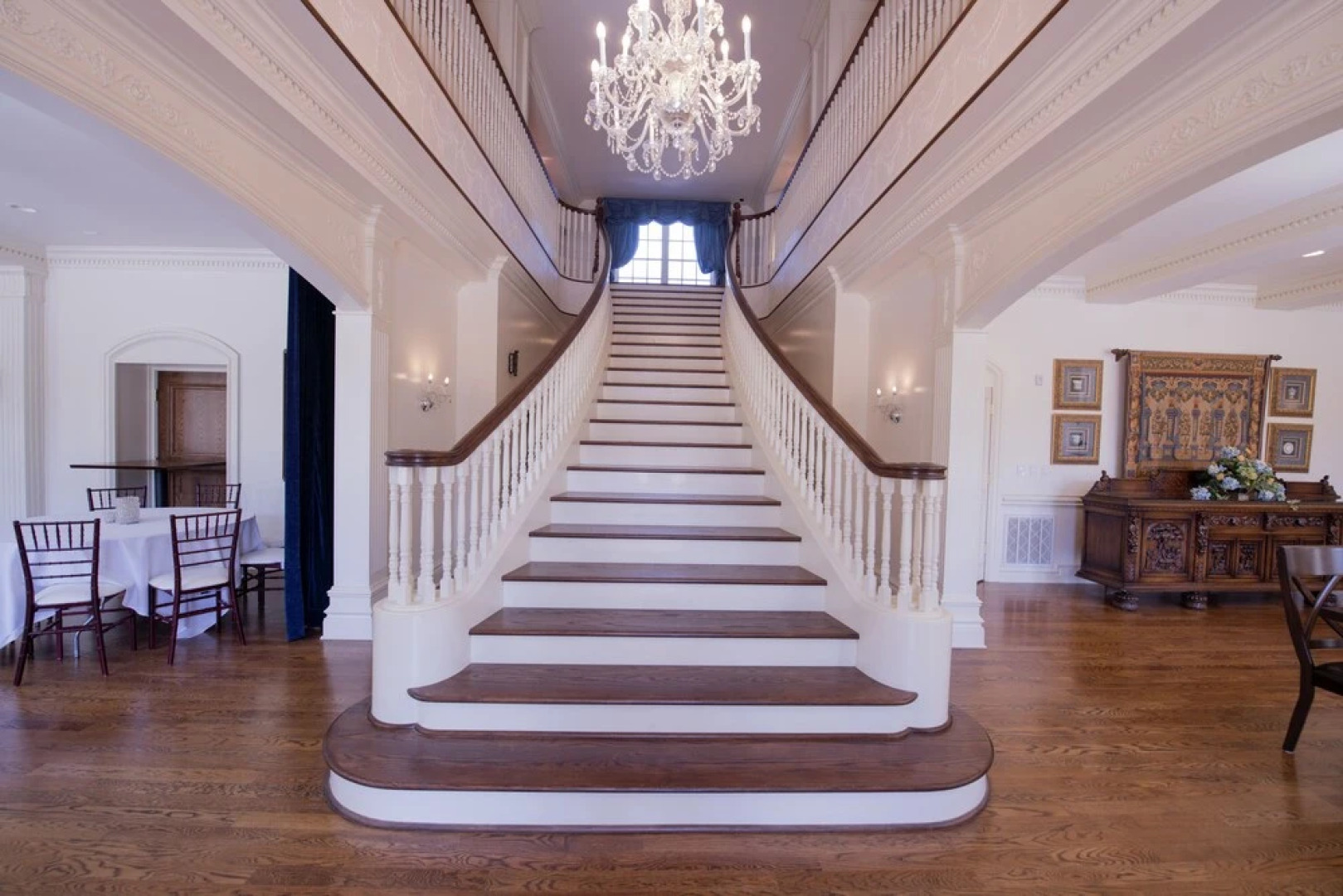 Dominion Gardens and Hotel