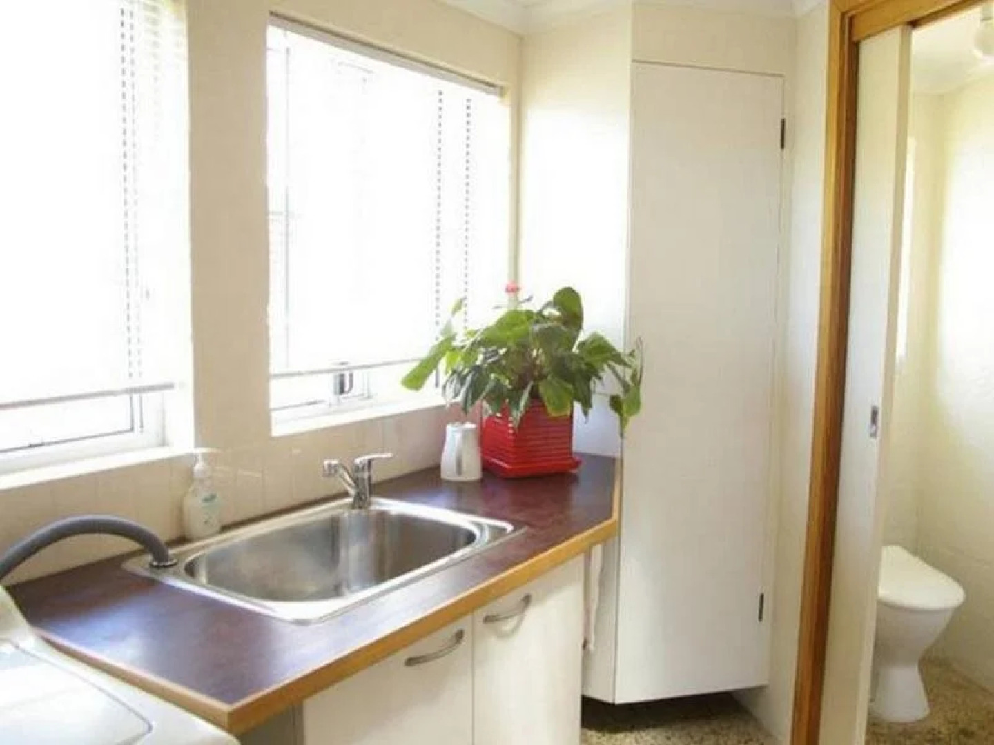 Stanley Goose Cottage