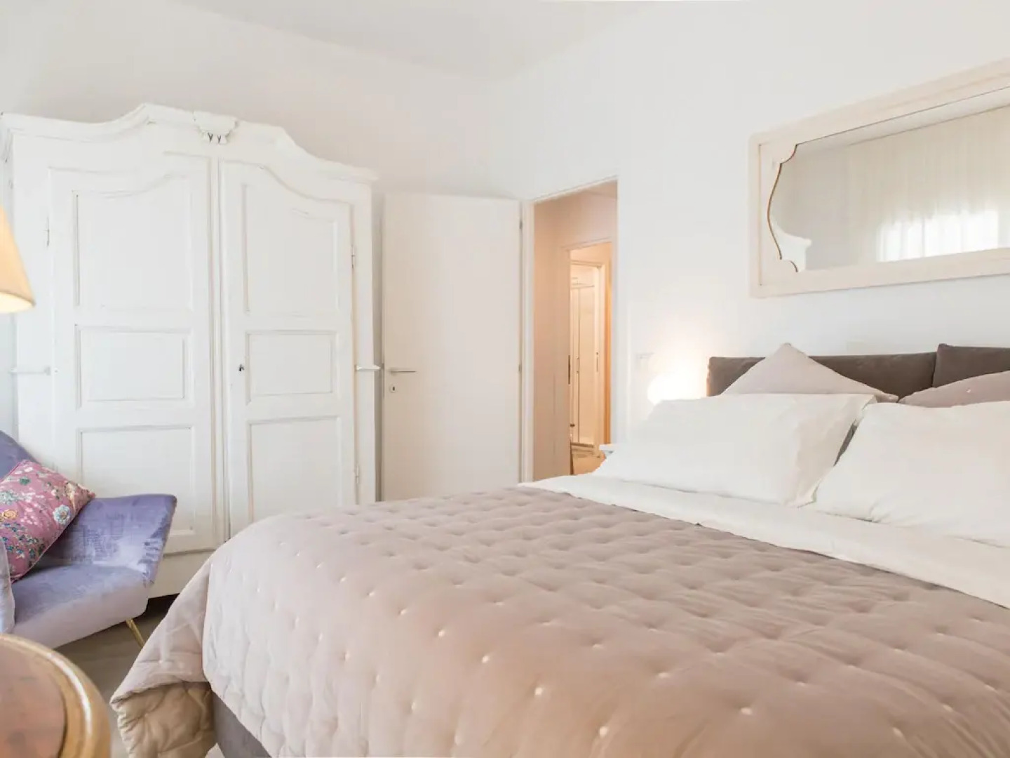 Apartment near Cortona with a Beautiful View and Garden