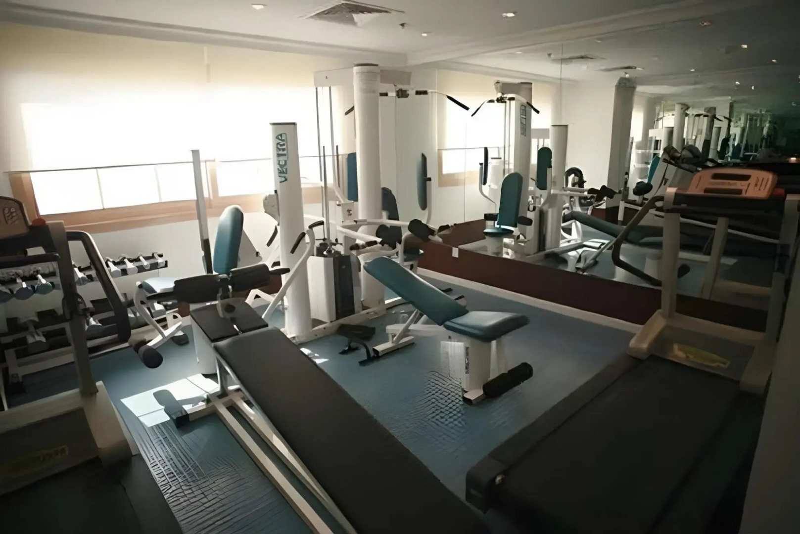 Dolphin Hotel Apartments