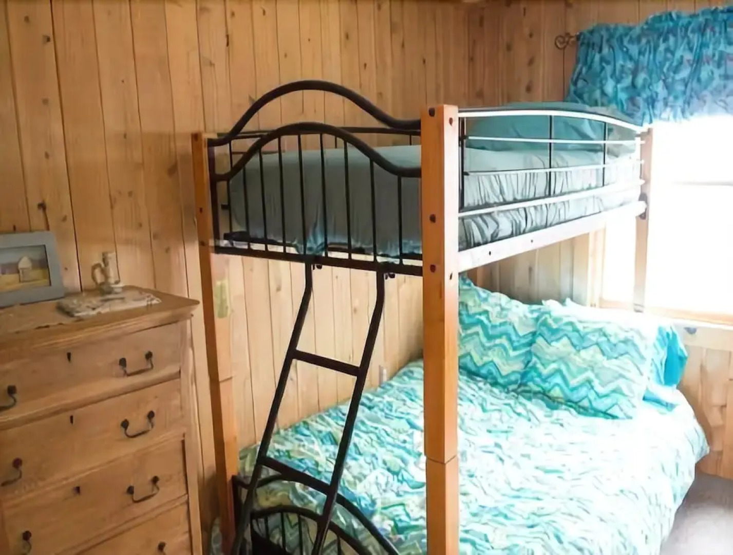 Barnacle on Flye Point - Three Bedroom Home