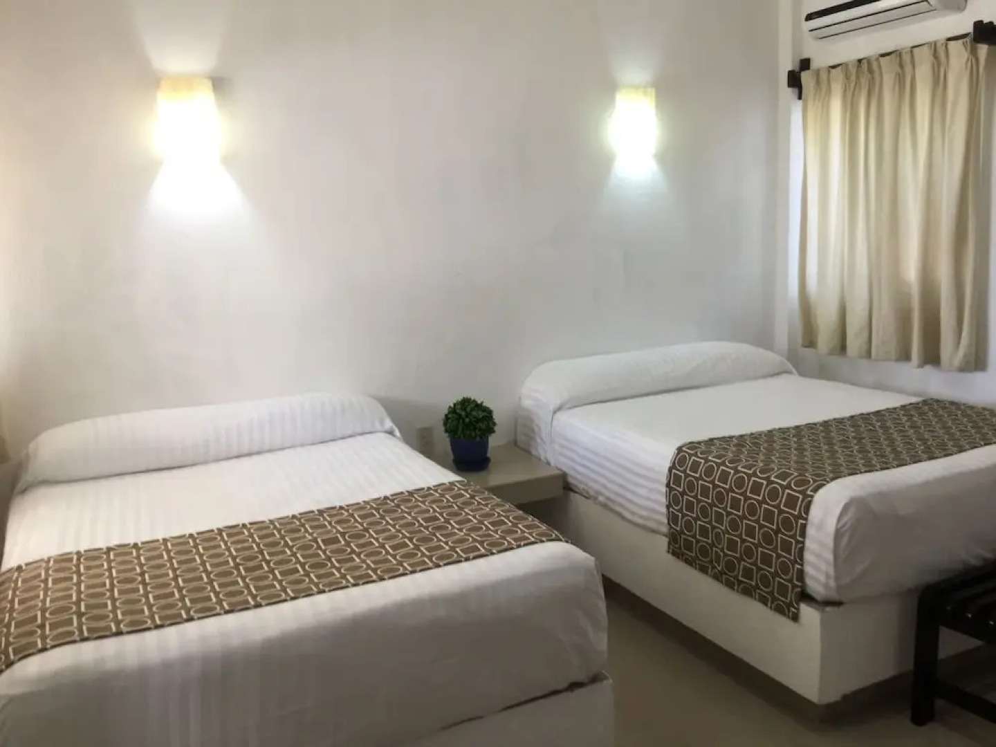 Hotel Arista Bugambilias
