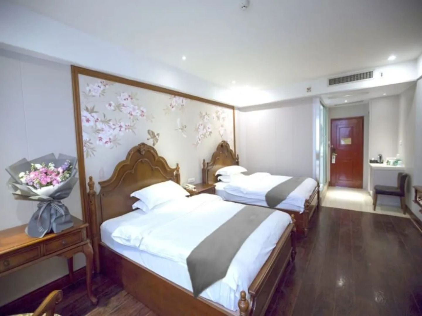 Greentree Eastern Guilin Railway Station Hotel
