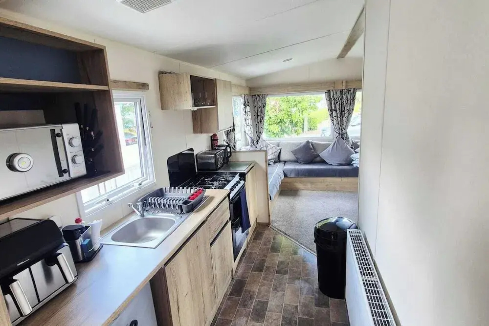 2 Bed-sleeps 6-pets-private - Parking sea 3mins