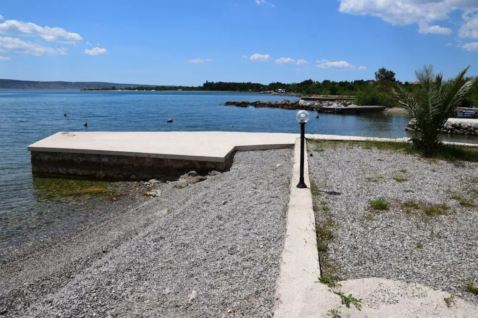 Apartments and rooms Marko