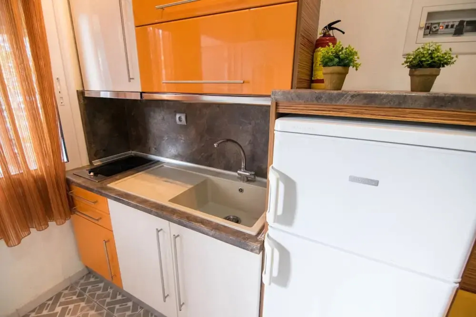 Avra Comfort Rooms- Family