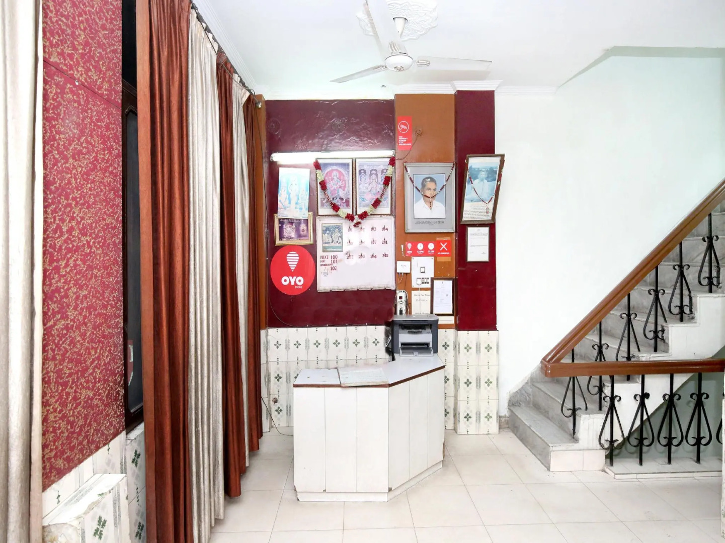 OYO 12163 Hotel Aaryan