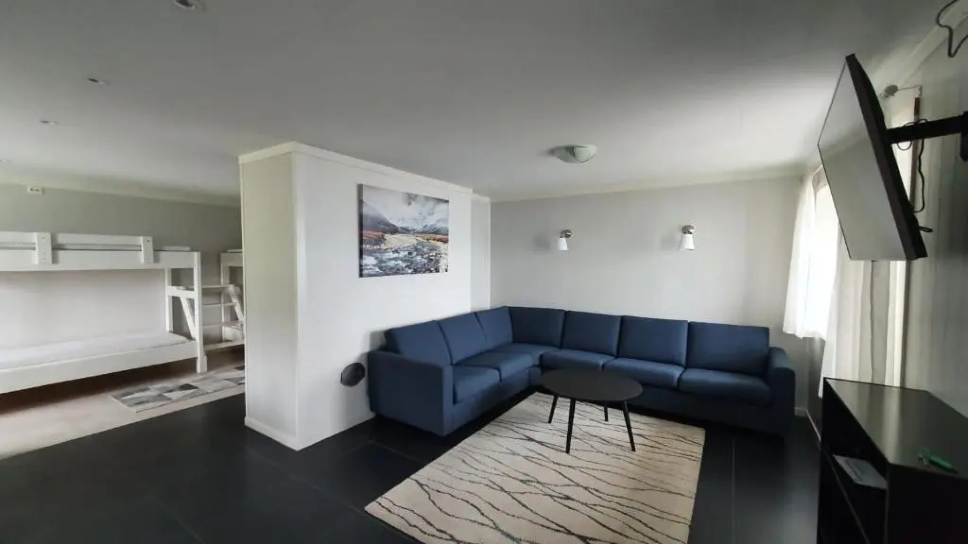 Kvernesfjorden Apartments