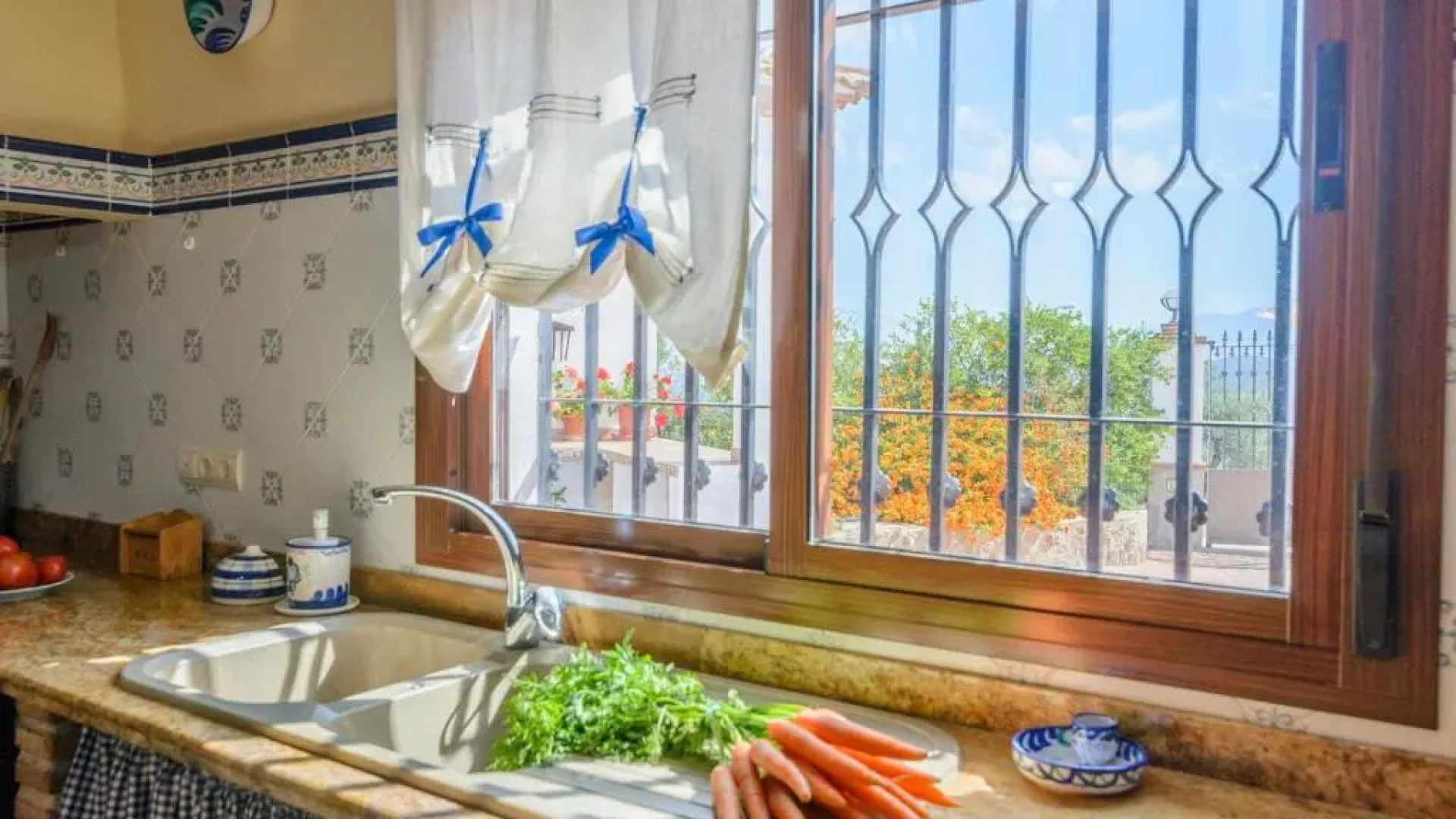 Villa Luz de Luna Guaro by Ruralidays