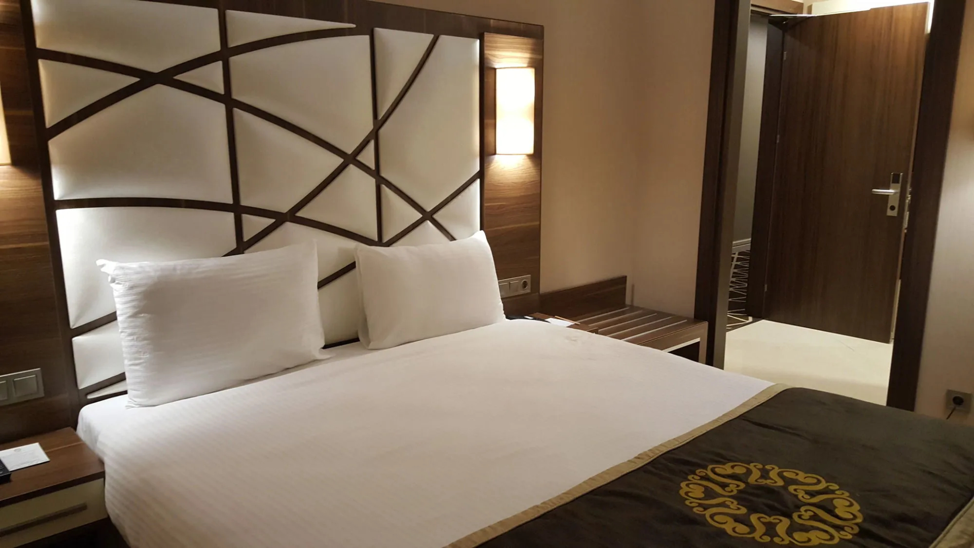 The Grand Mira Hotel