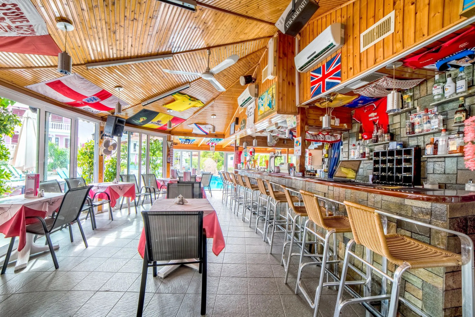 Acapulco Marinos Studios & Apartments