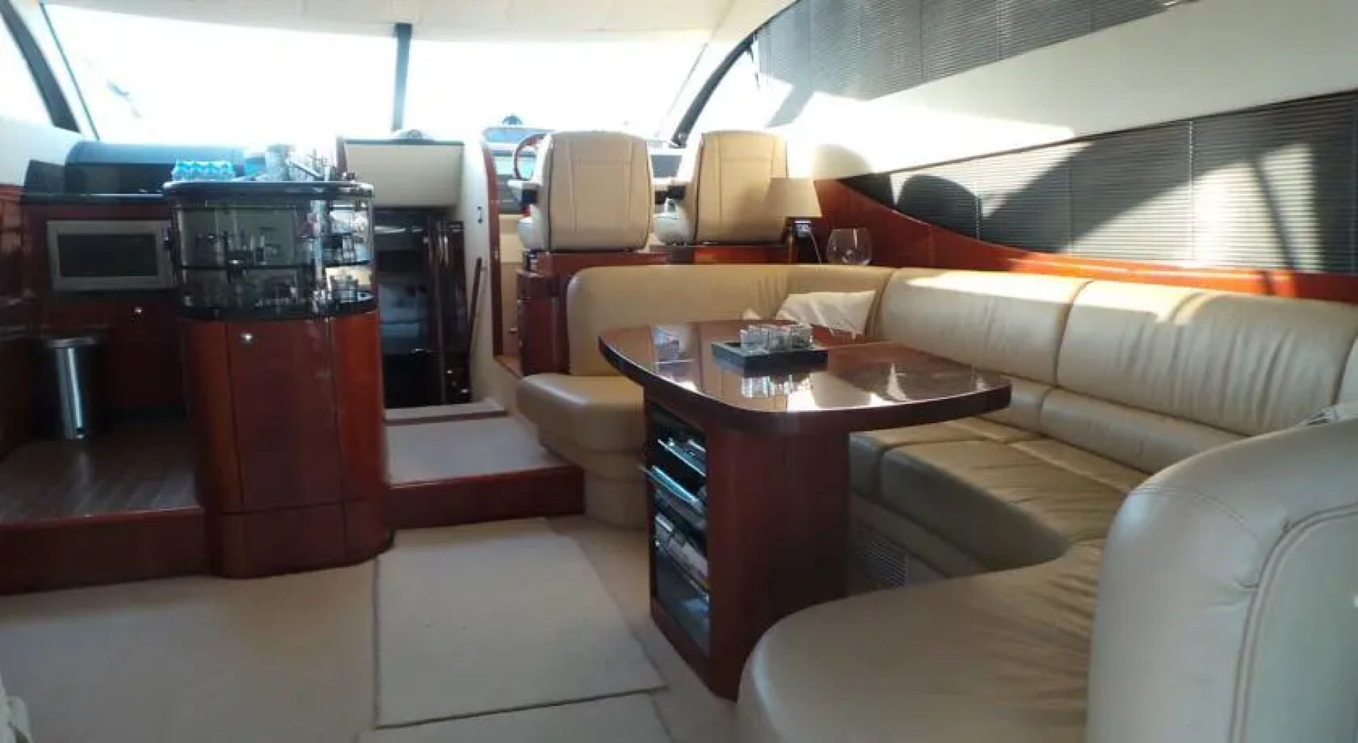 Luxe Yacht including SunSet Cruise