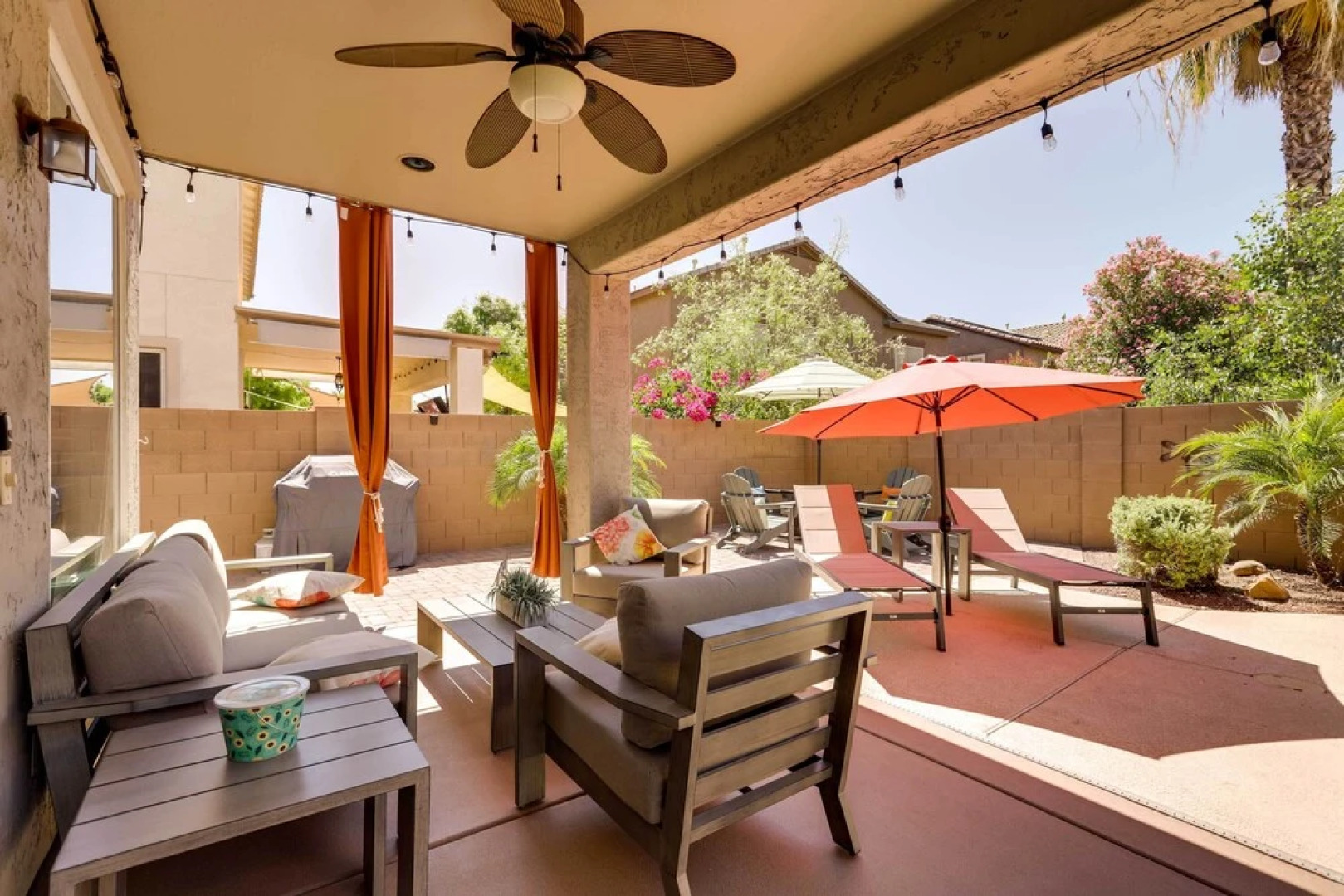 Pool, Fire Pit & Grill: Goodyear Home!