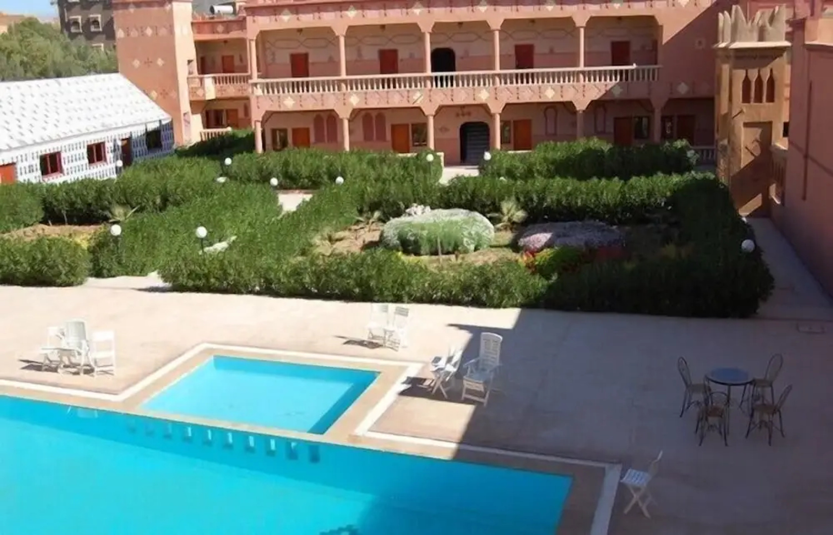 Mandar Saghrou Tazakht Hotel