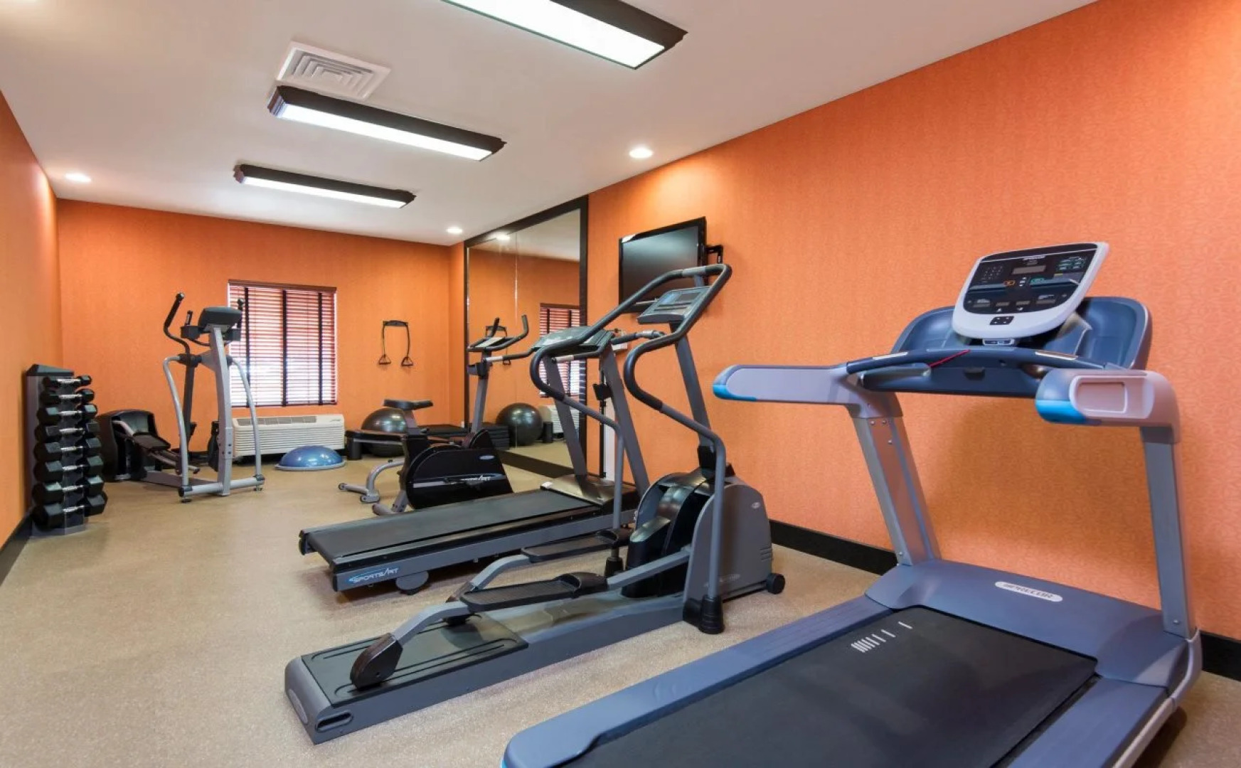 Holiday Inn Express Grand Rapids SW by IHG