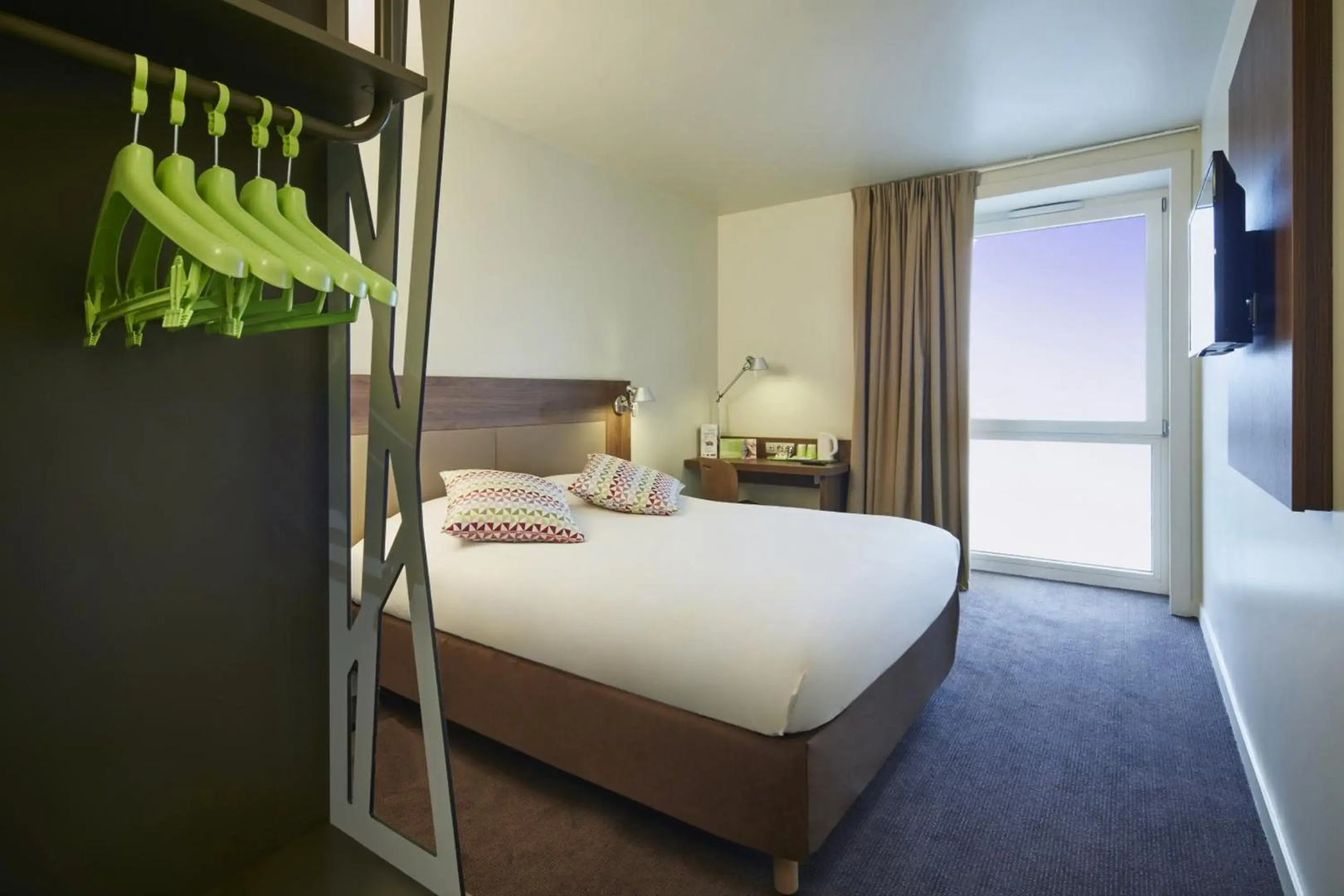 Campanile PRIME - Paris Saclay