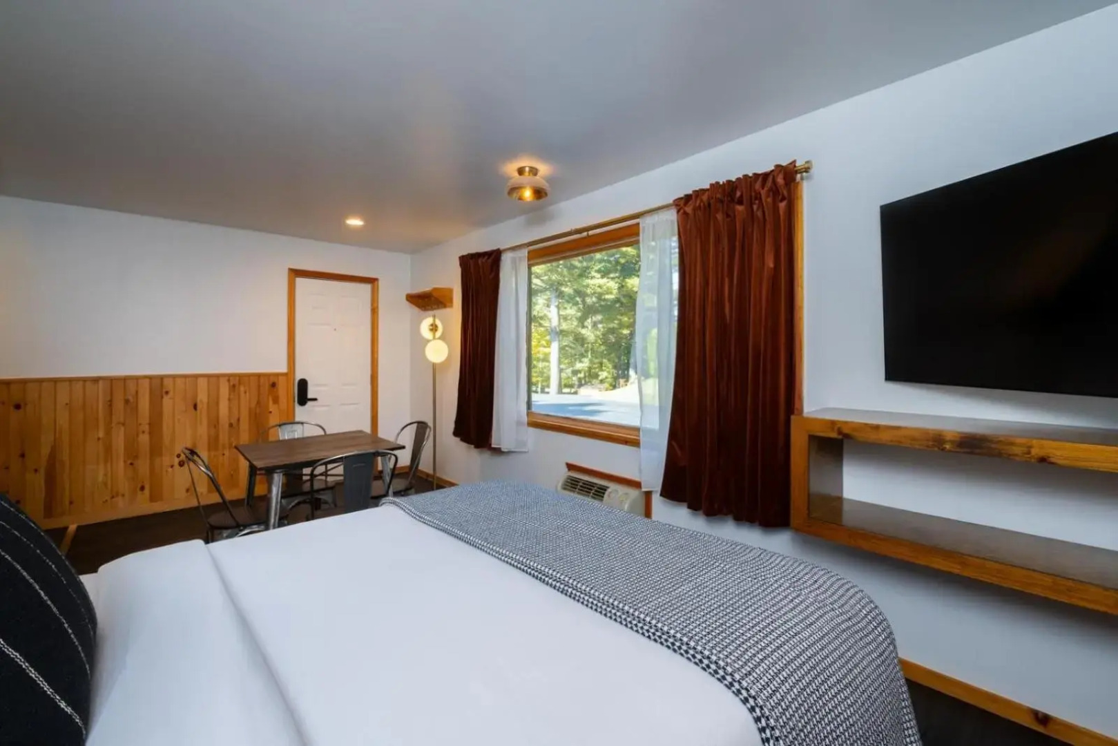 The Town House Lodge