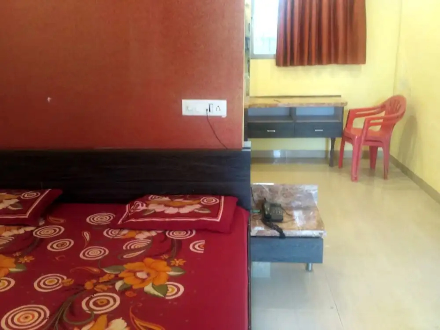 Hotel Om Sai Chattra Icon Residency