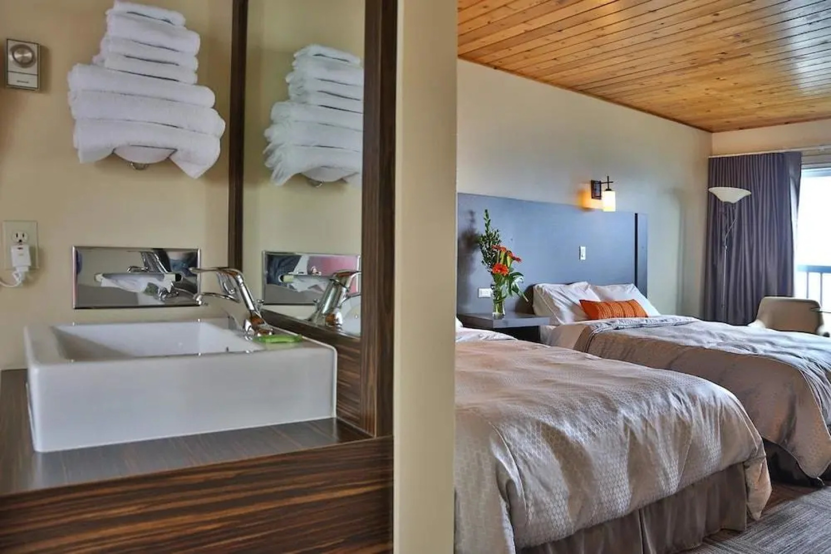 Auberge De La Pointe