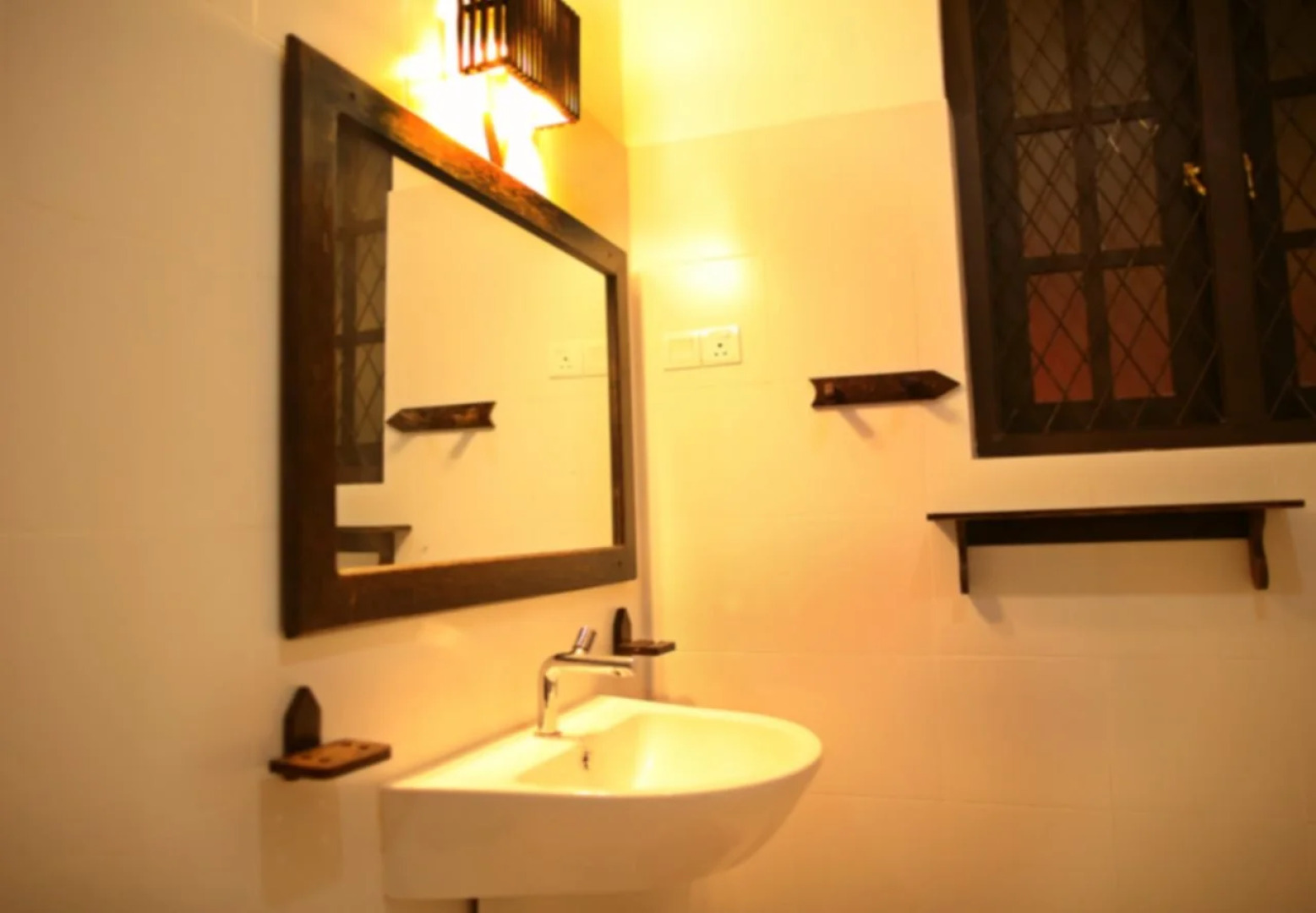 Villa Pinnawala & Restaurant