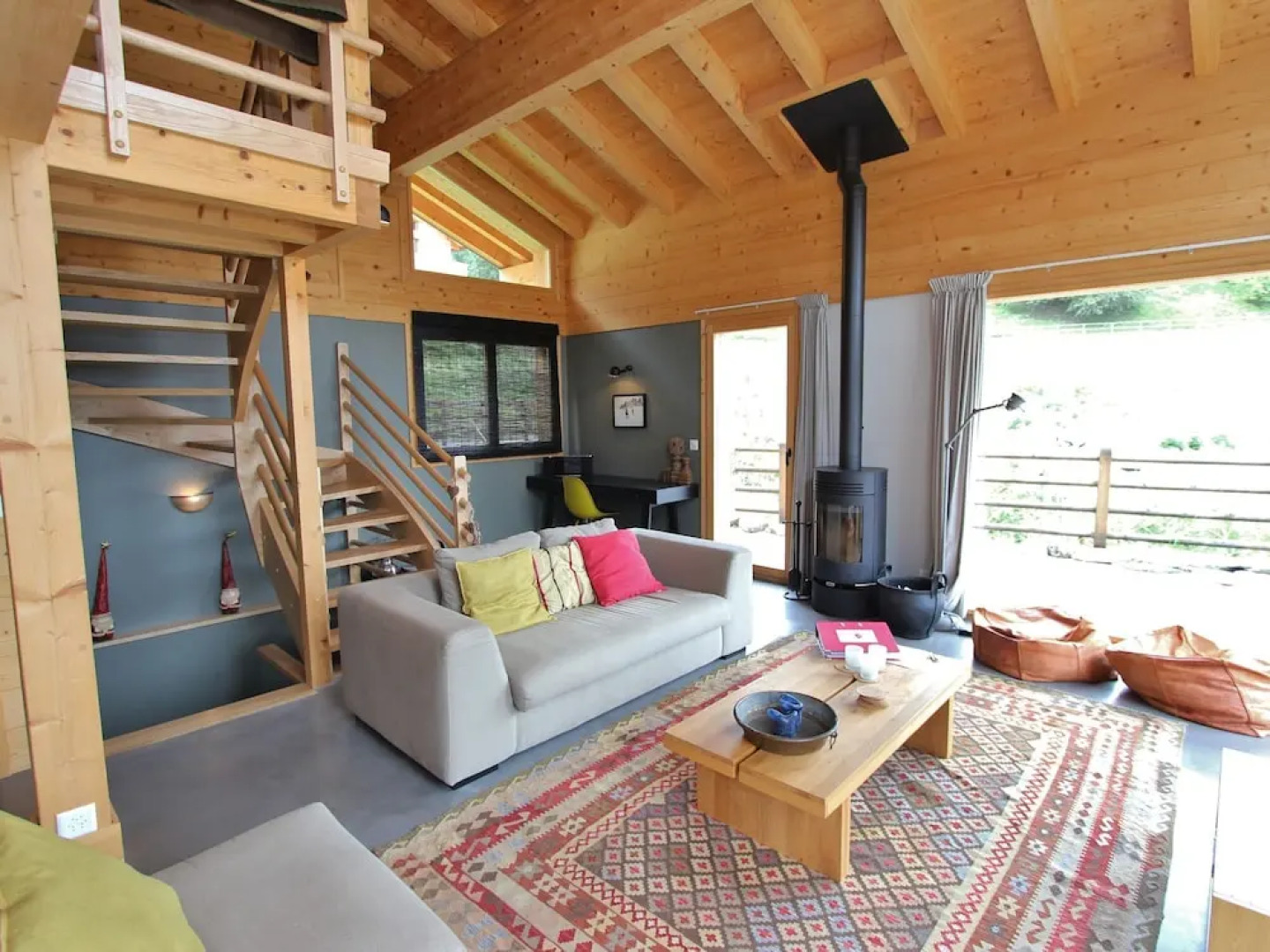 Superb new Chalet, Built in 2010, in the Middle of the ski Resort of Tzoumaz