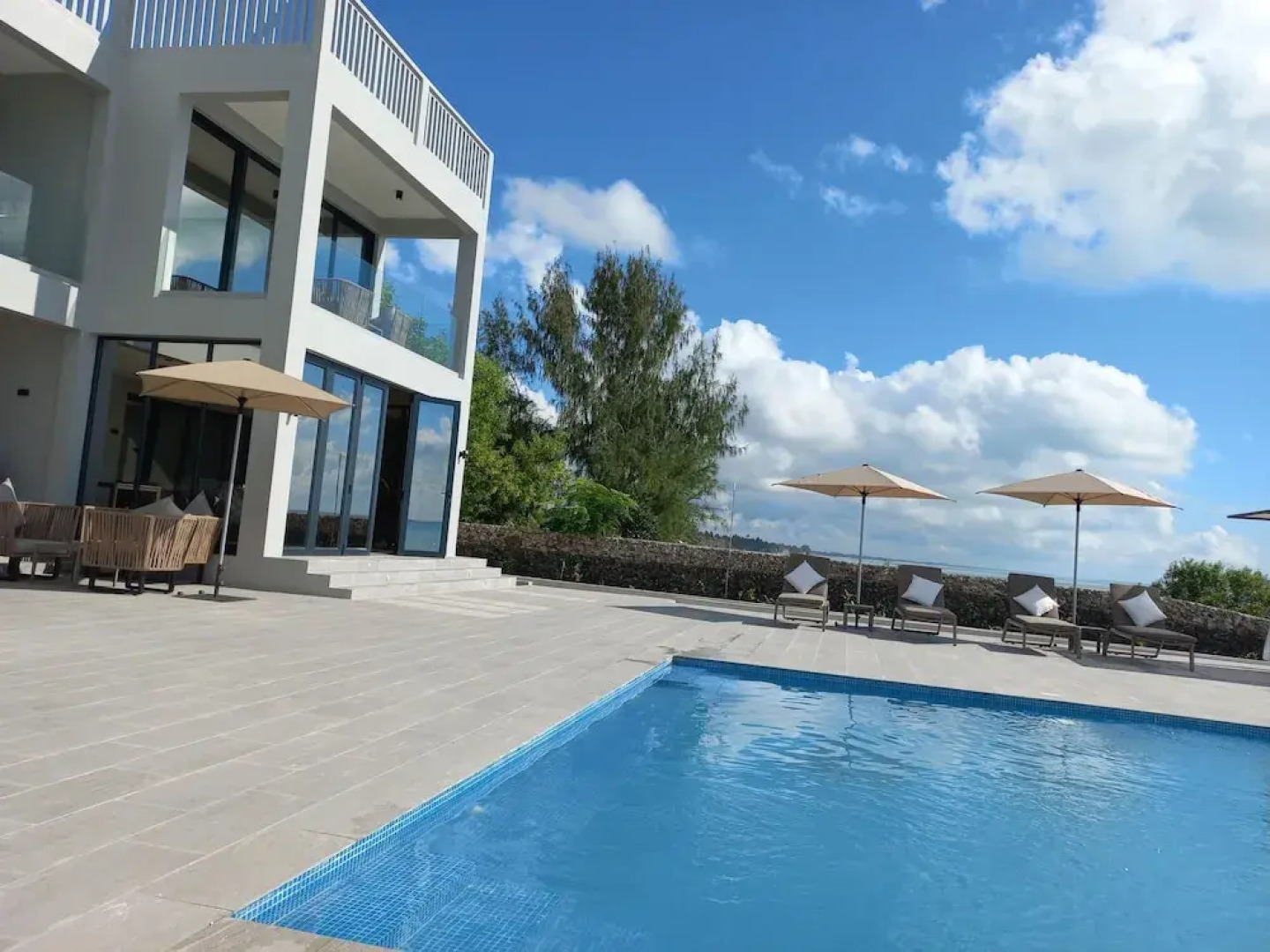 Room-villa Bluu at the Beach