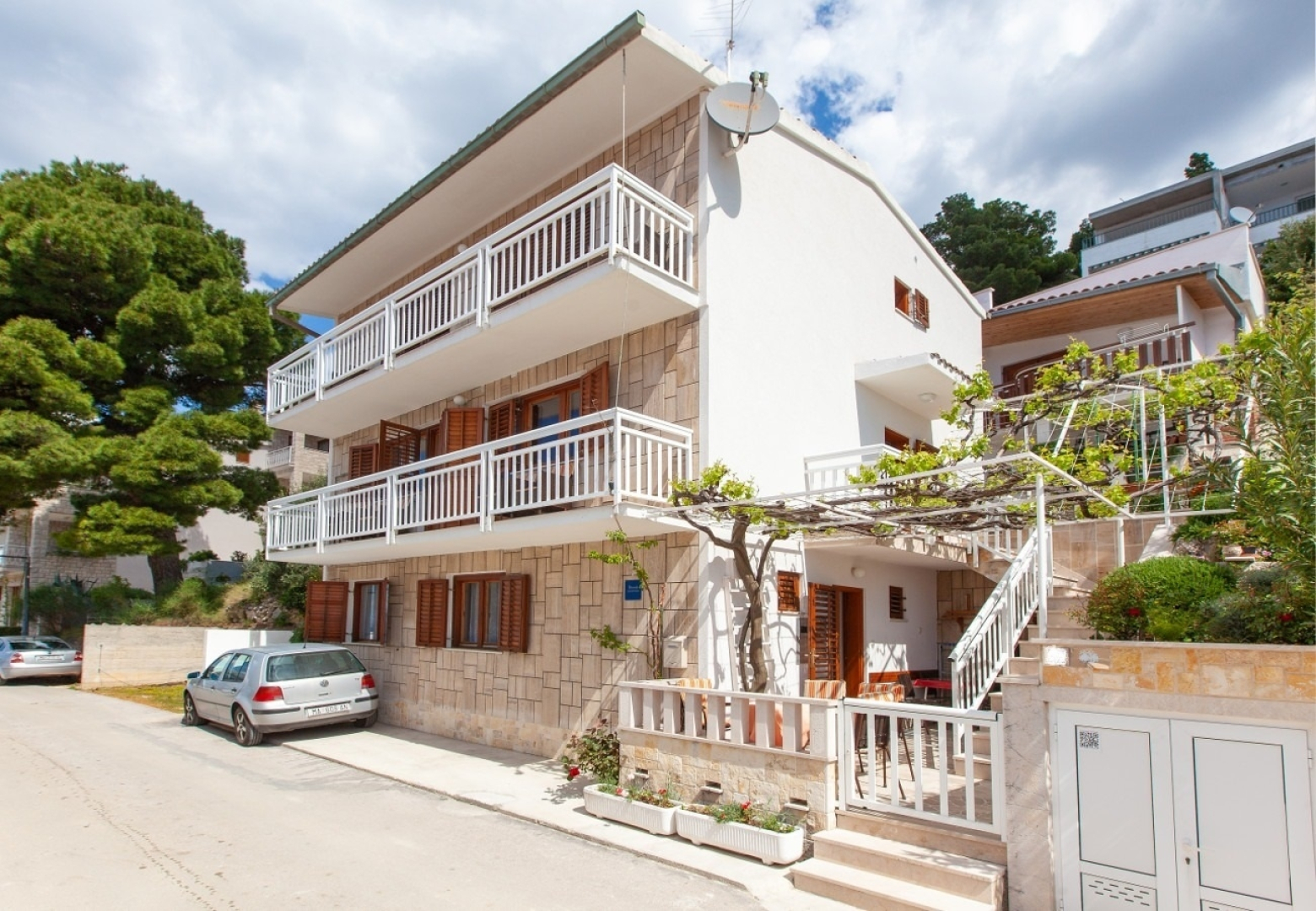 Apartment Ante M - 100 m from beach: A1 Brela, Riviera Makarska