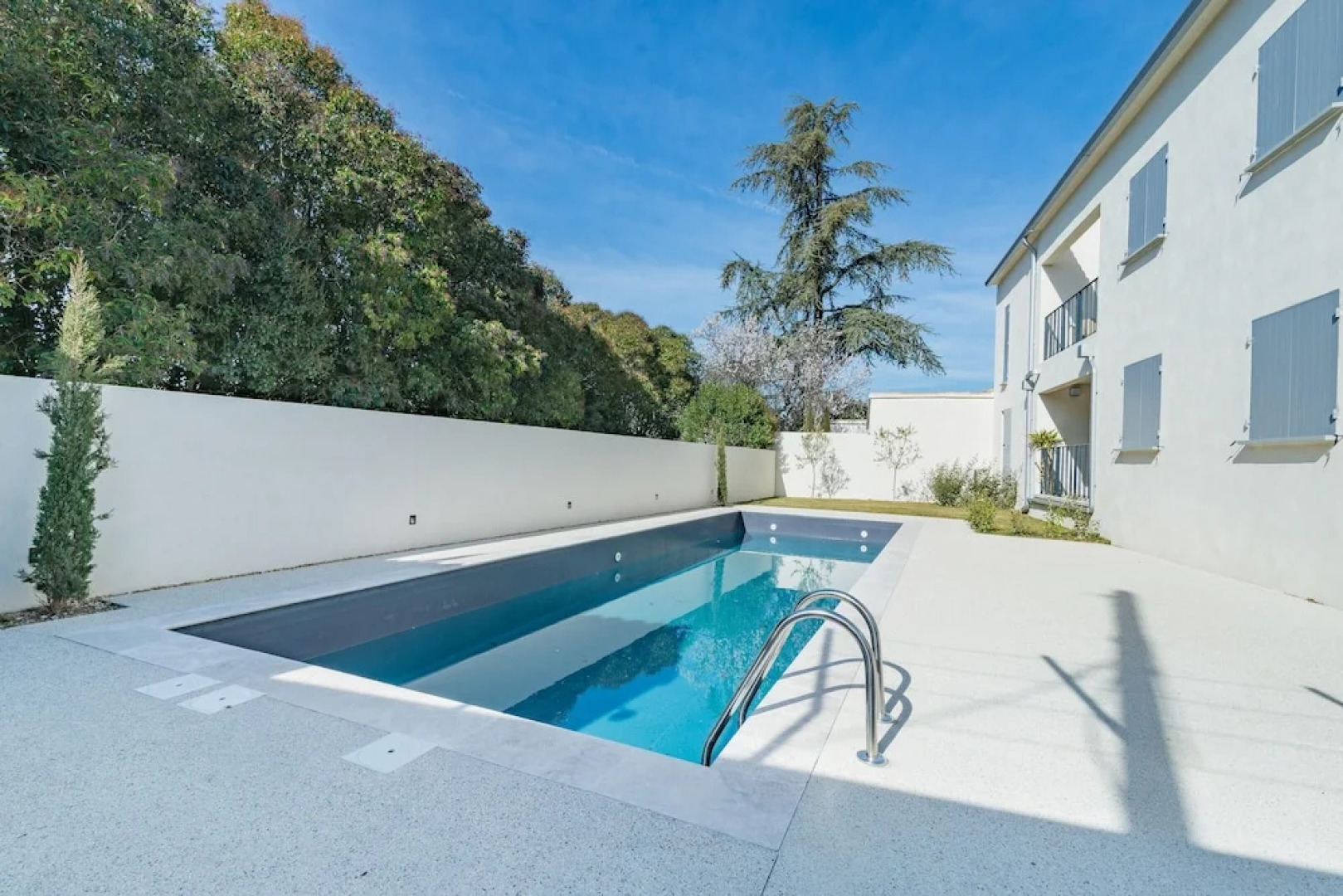 Apartment With 2 Bedrooms in Malaucène, With Shared Pool, Enclosed Garden and Wifi