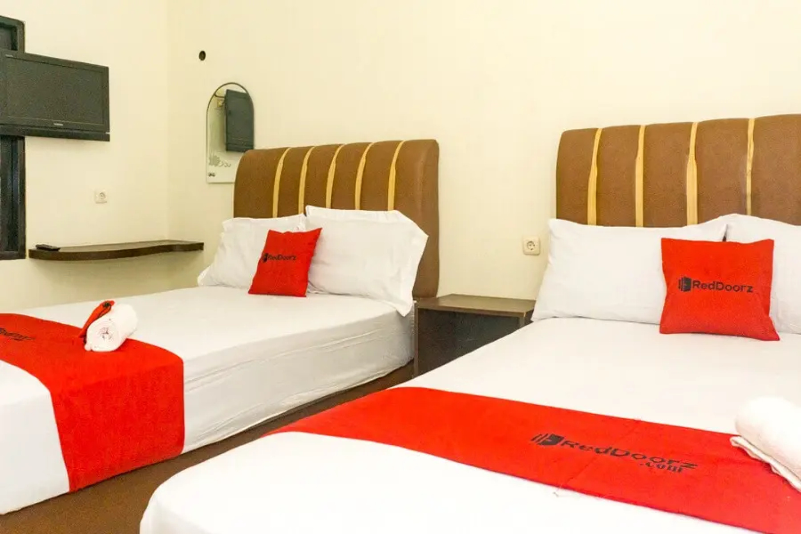 RedDoorz near Sentani Airport Jayapura