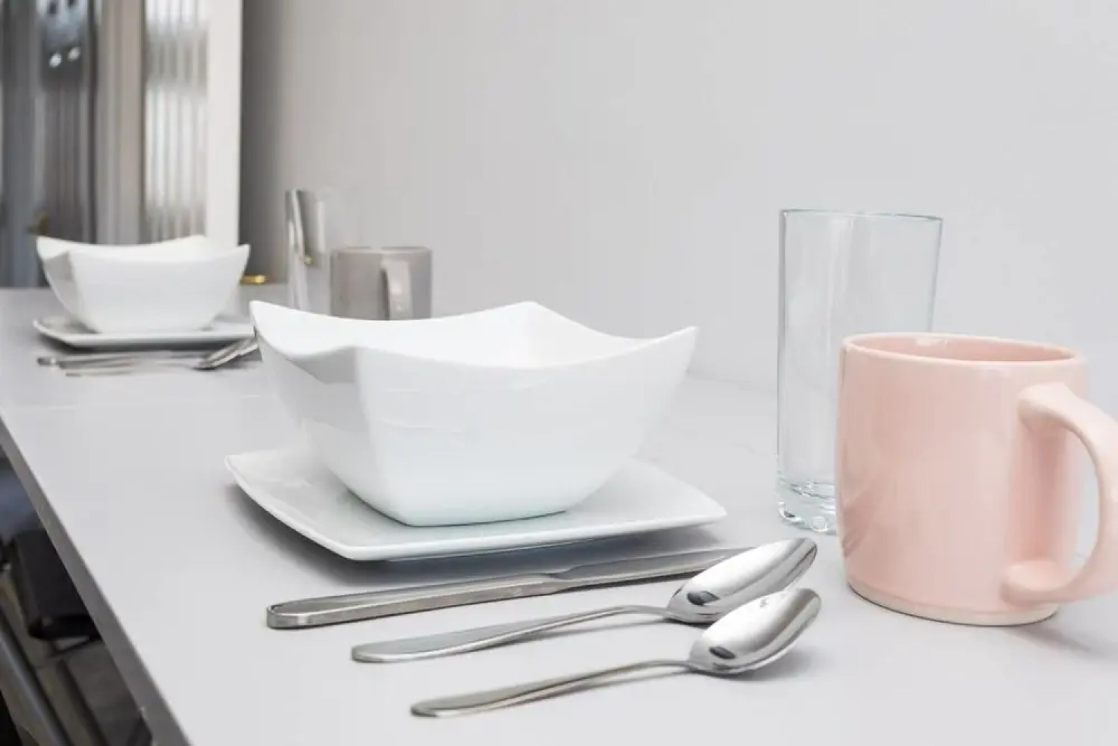 Queens 1 bed Apartment, Close to Town Centre