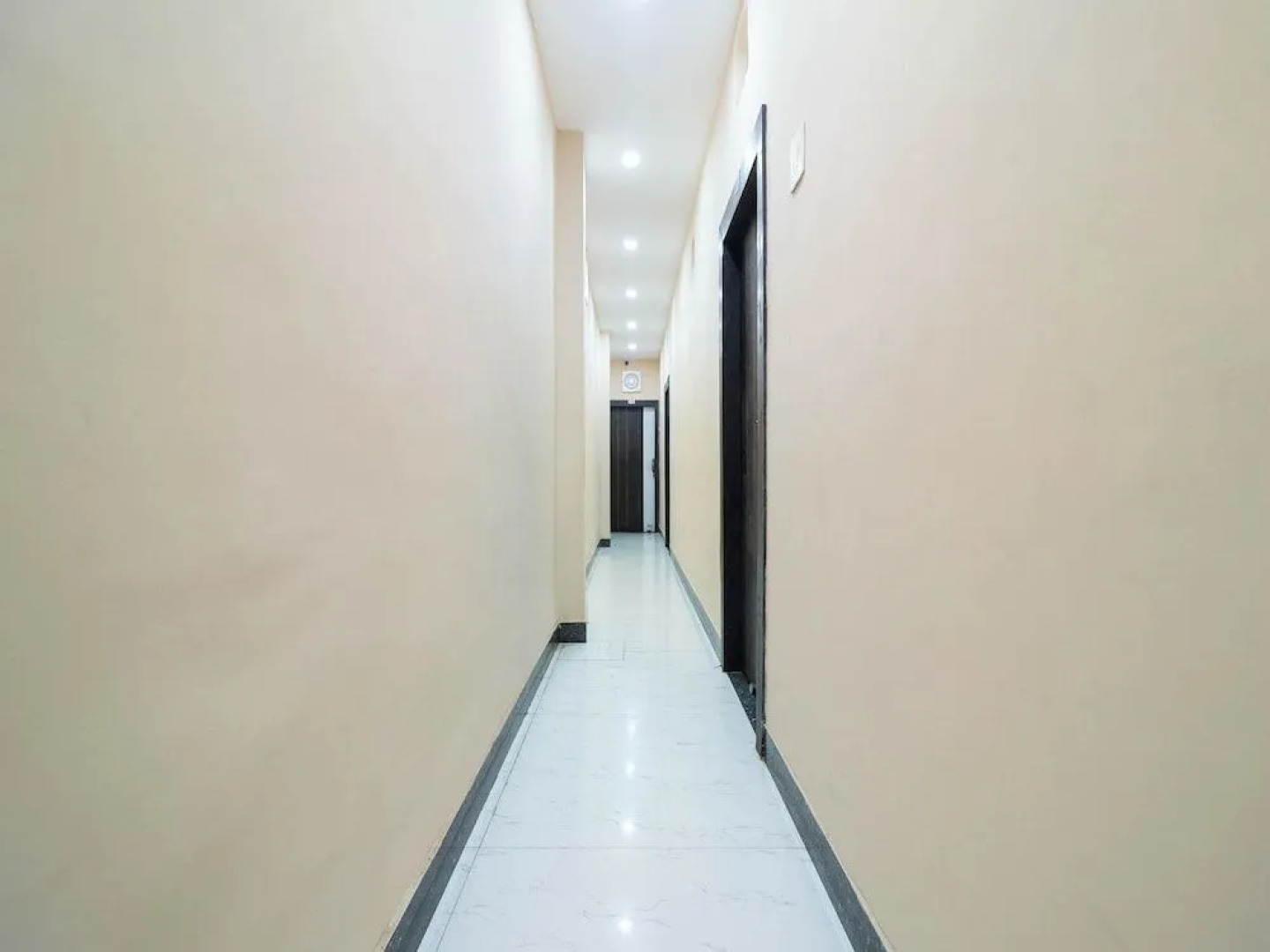 SPOT ON 44041 Hotel Ambay International