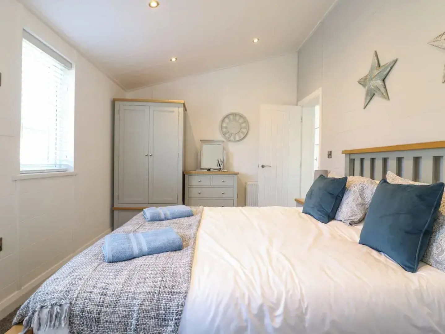 Number 43 The Poplars