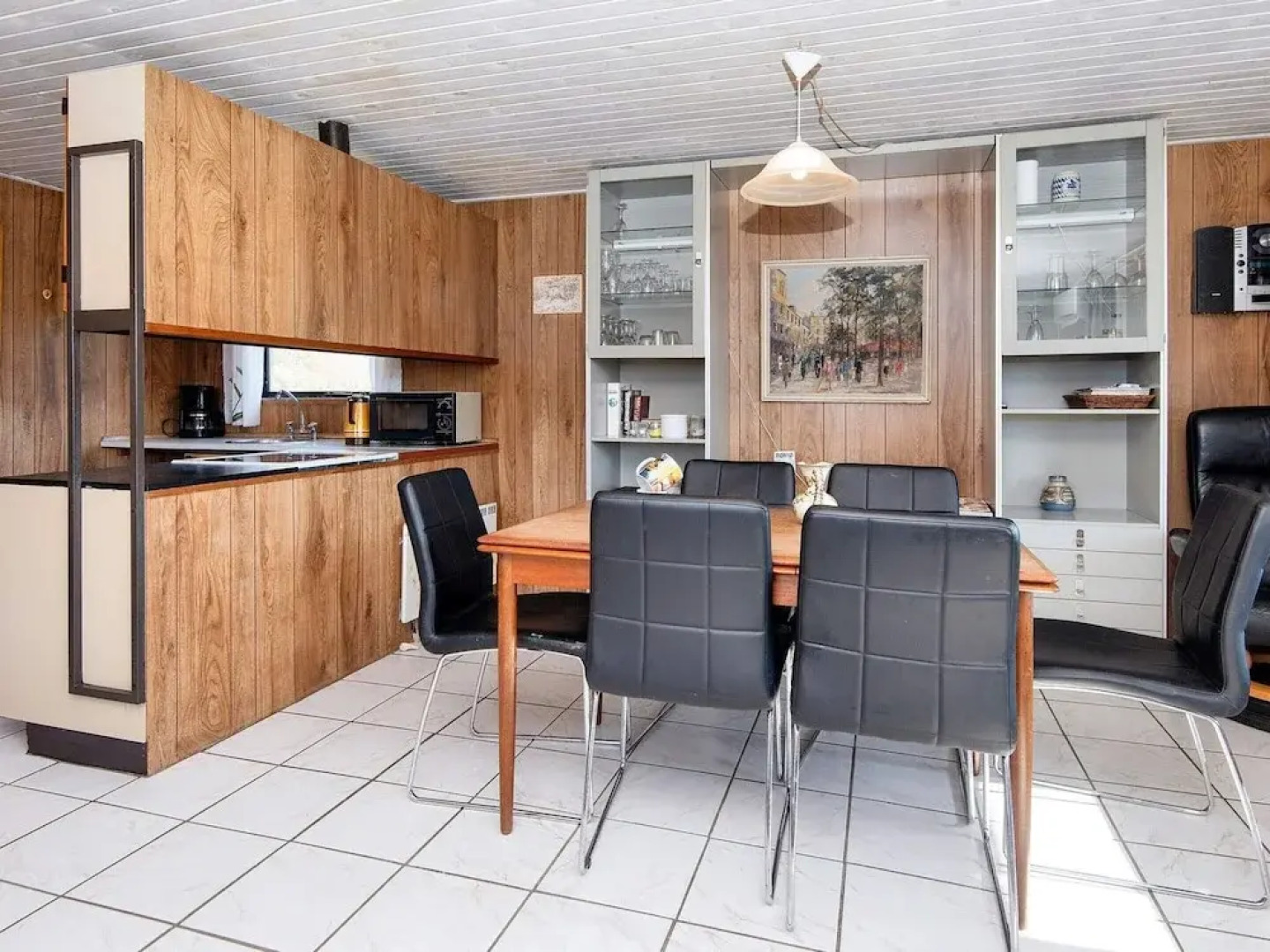 Vibrant Holiday Home in RÃ¸mÃ¸ near Sea