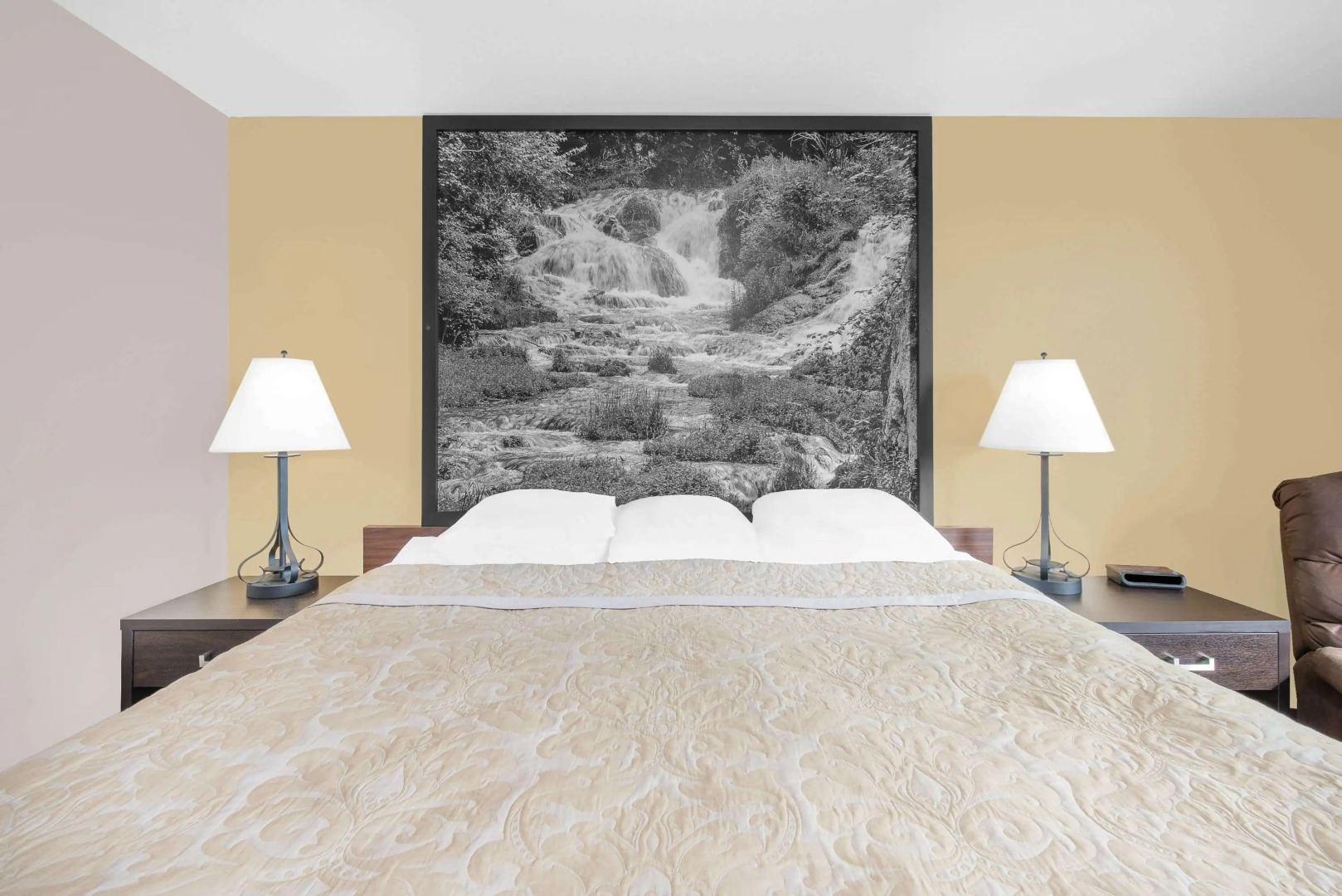 Super 8 by Wyndham Watertown