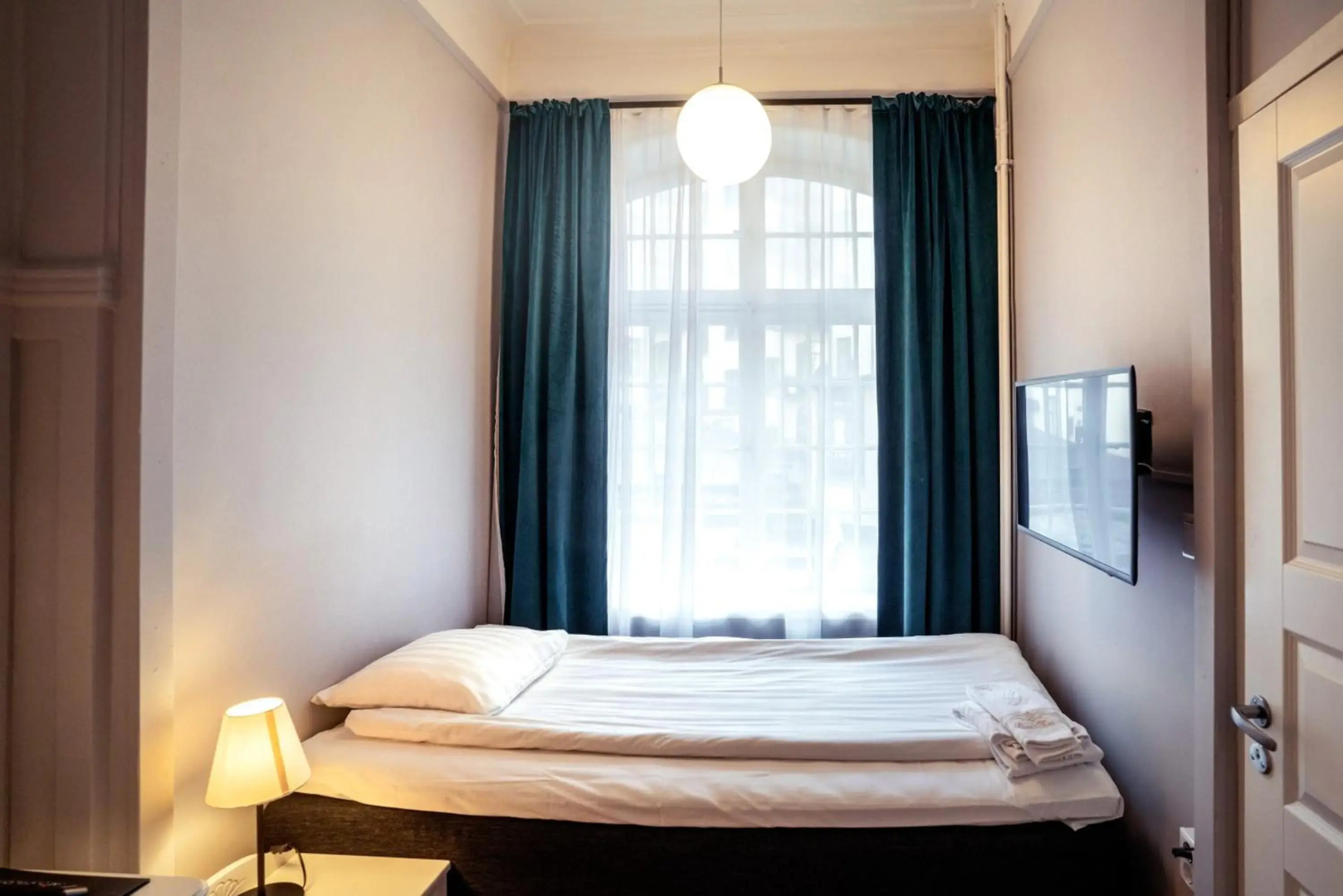 Queen's Hotel by First Hotels