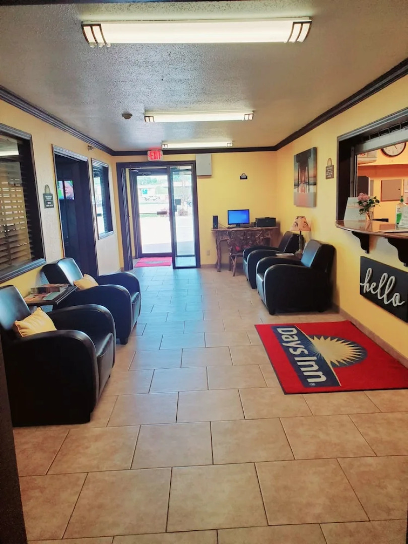 Days Inn By Wyndham Sheridan