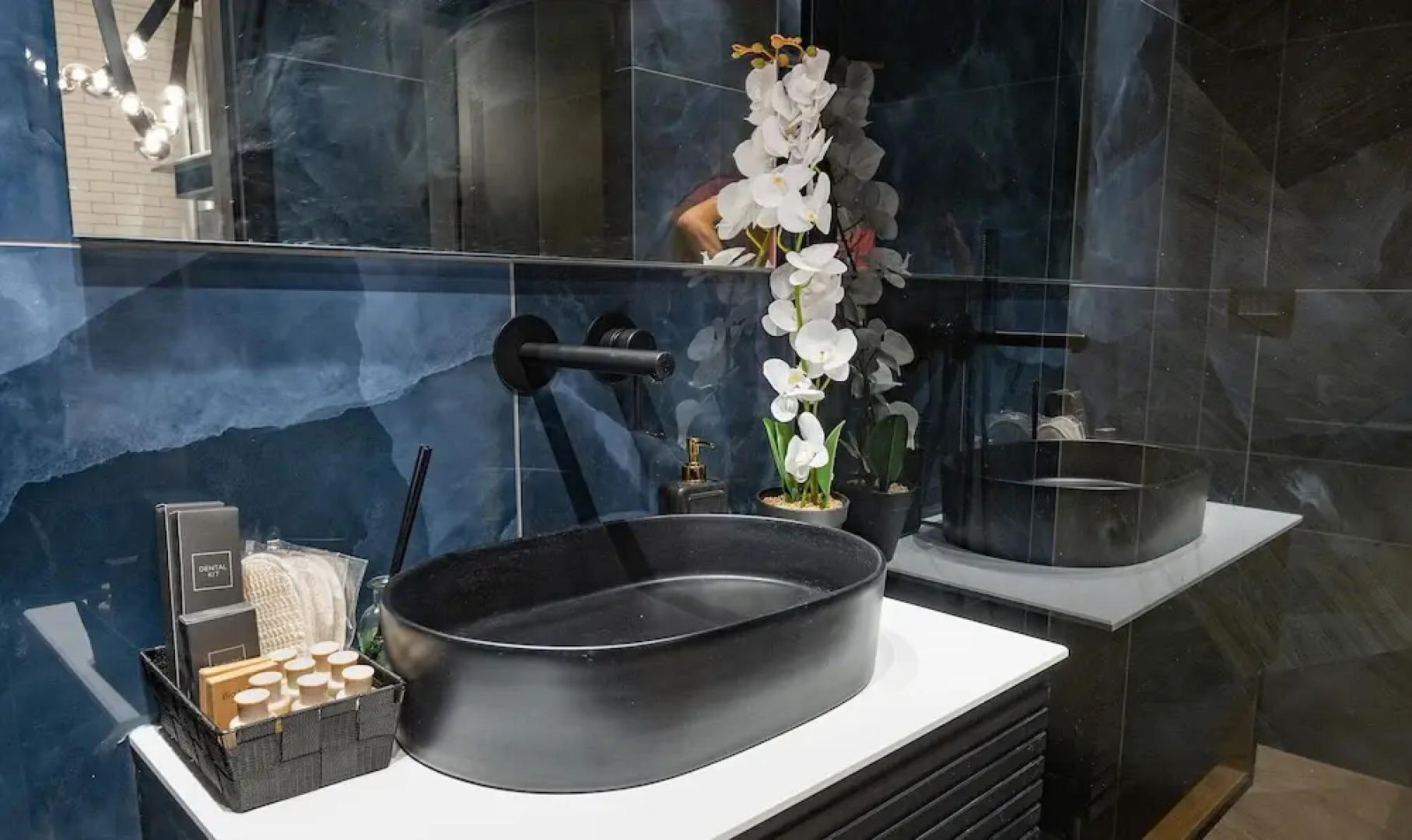 Naomi Boutique Suites