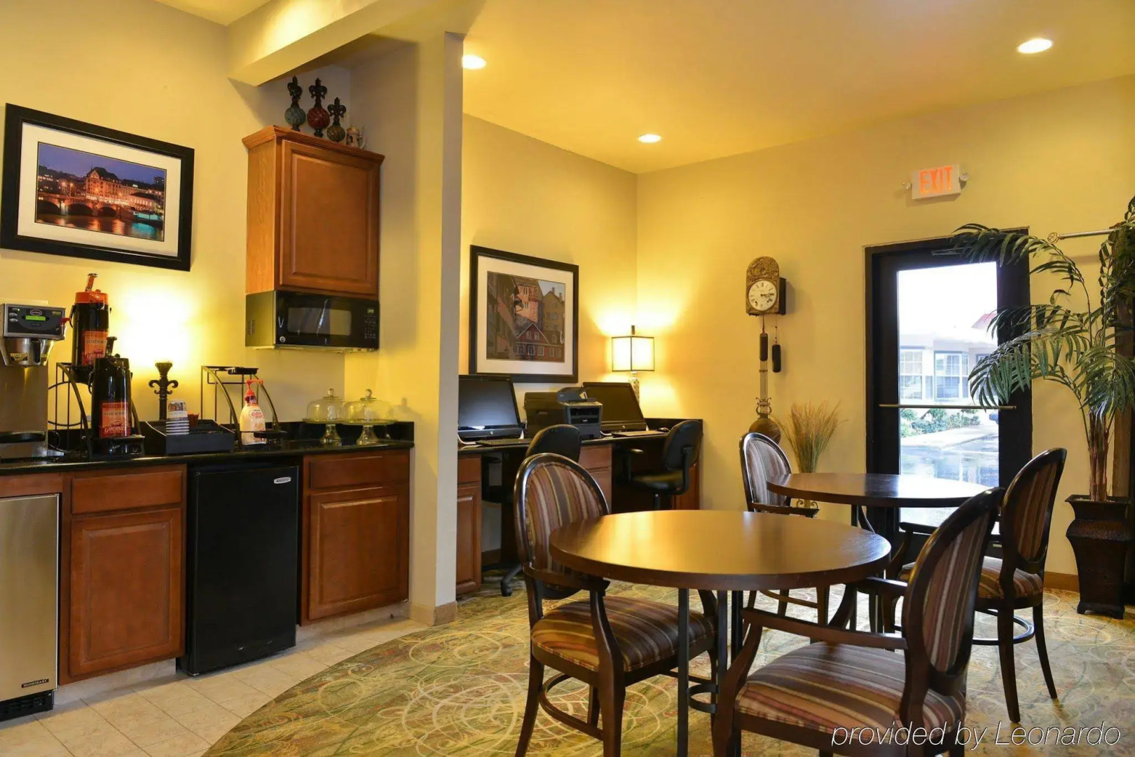 Best Western Swiss Clock Inn