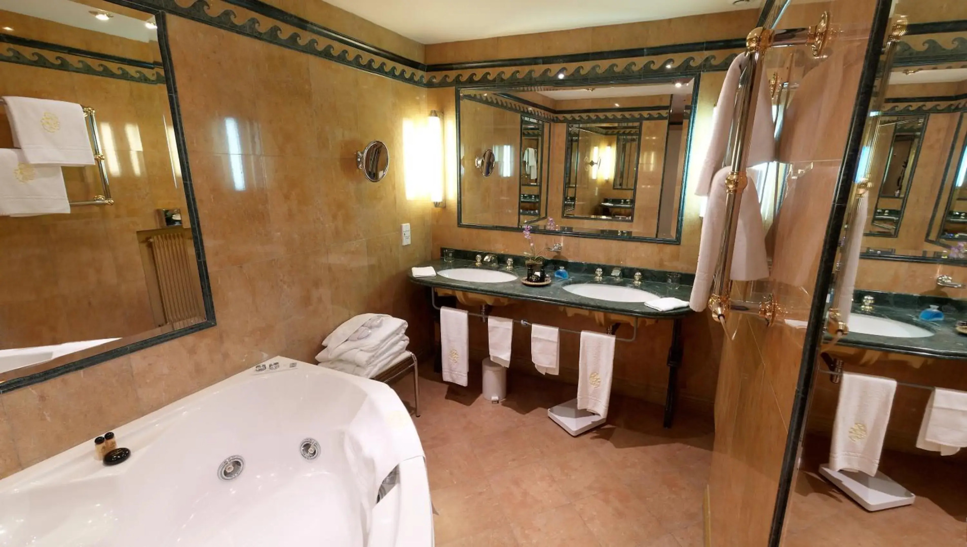 Hôtellerie du Bas-Bréau