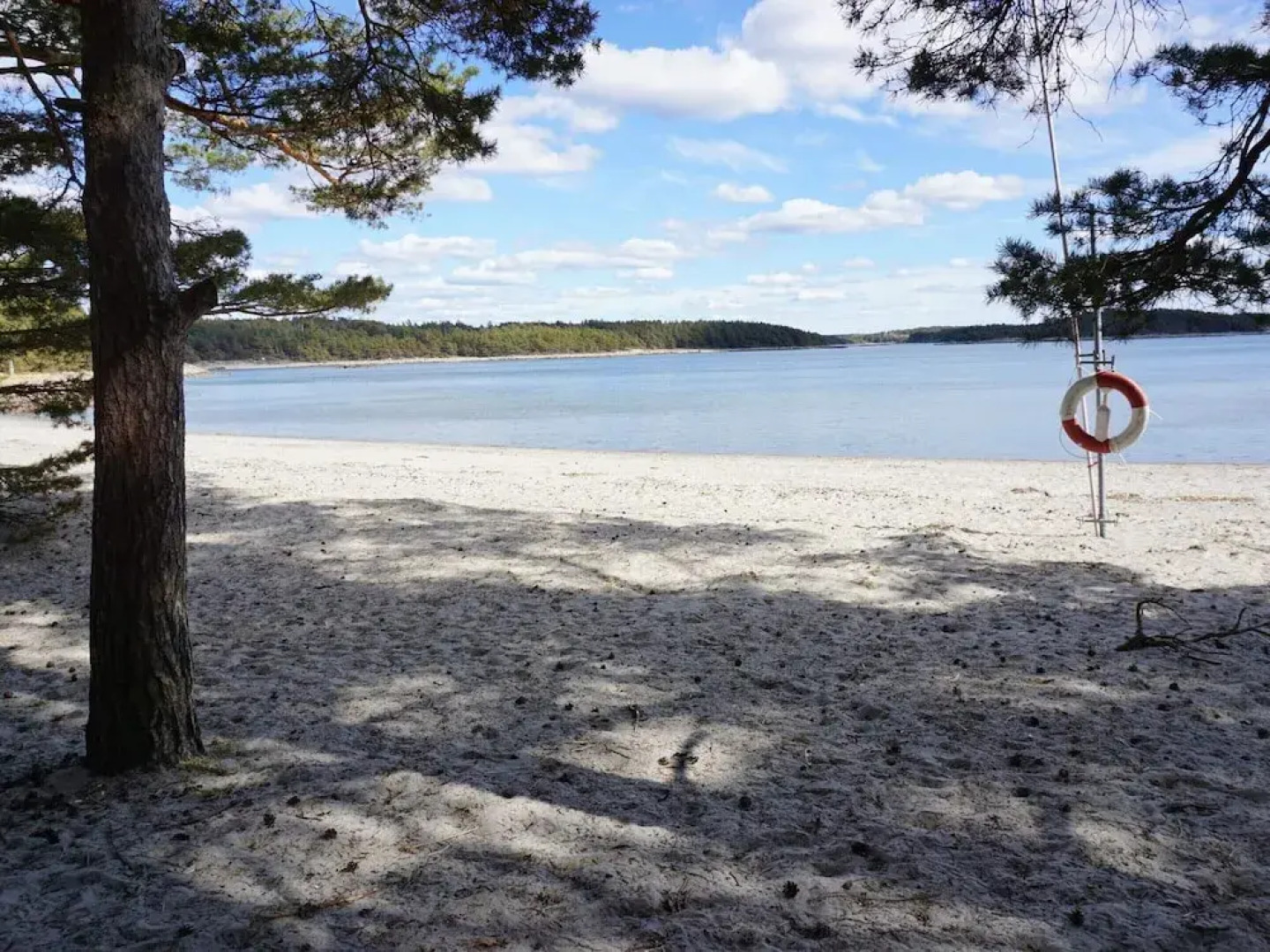 Peaceful Coastal Getaway on Oddo