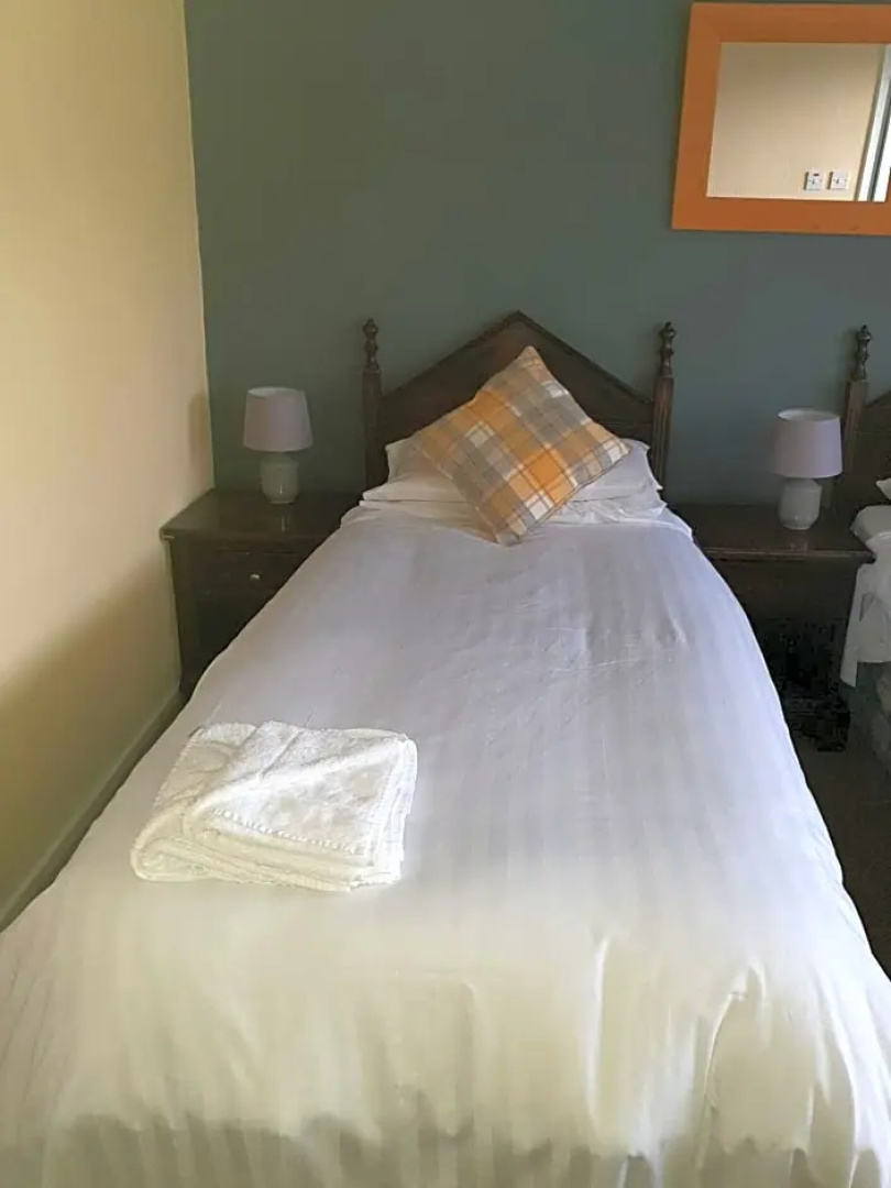 Queensberry Arms Hotel