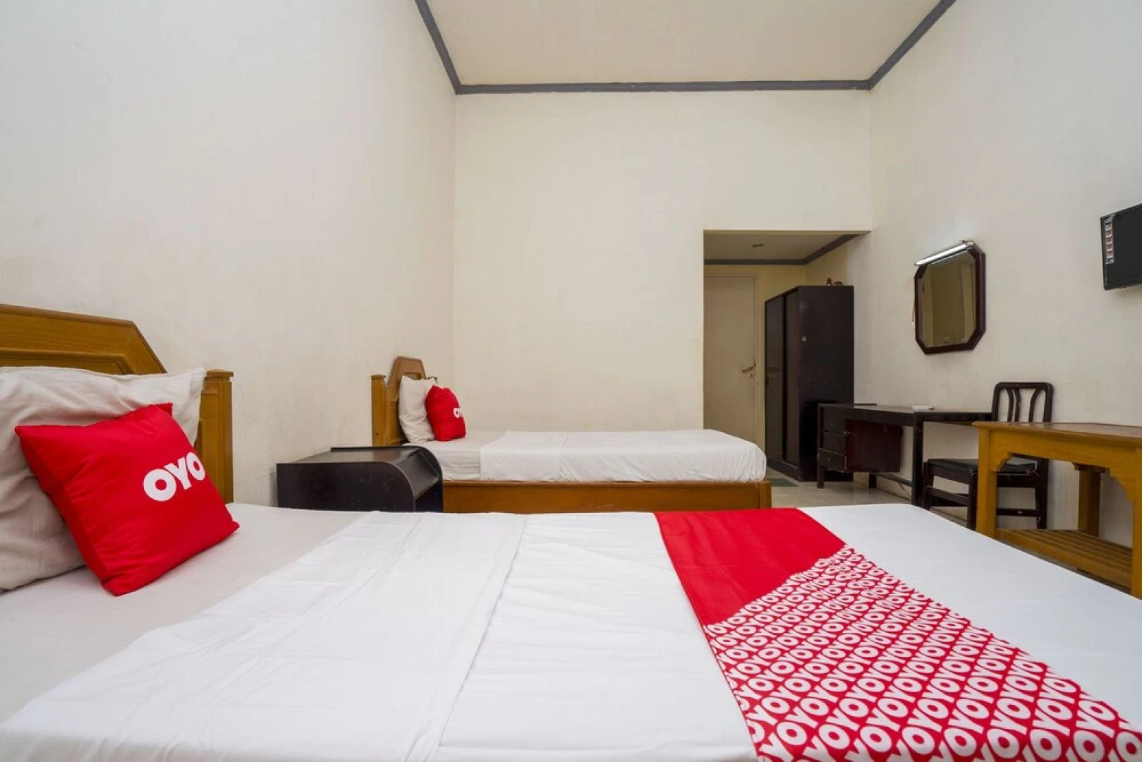 Hotel Pelangi Harapan by OYO Rooms