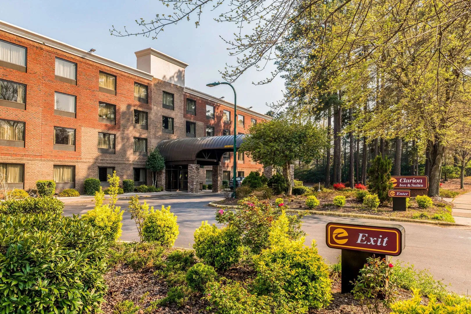 Lake Norman Inn and Suites